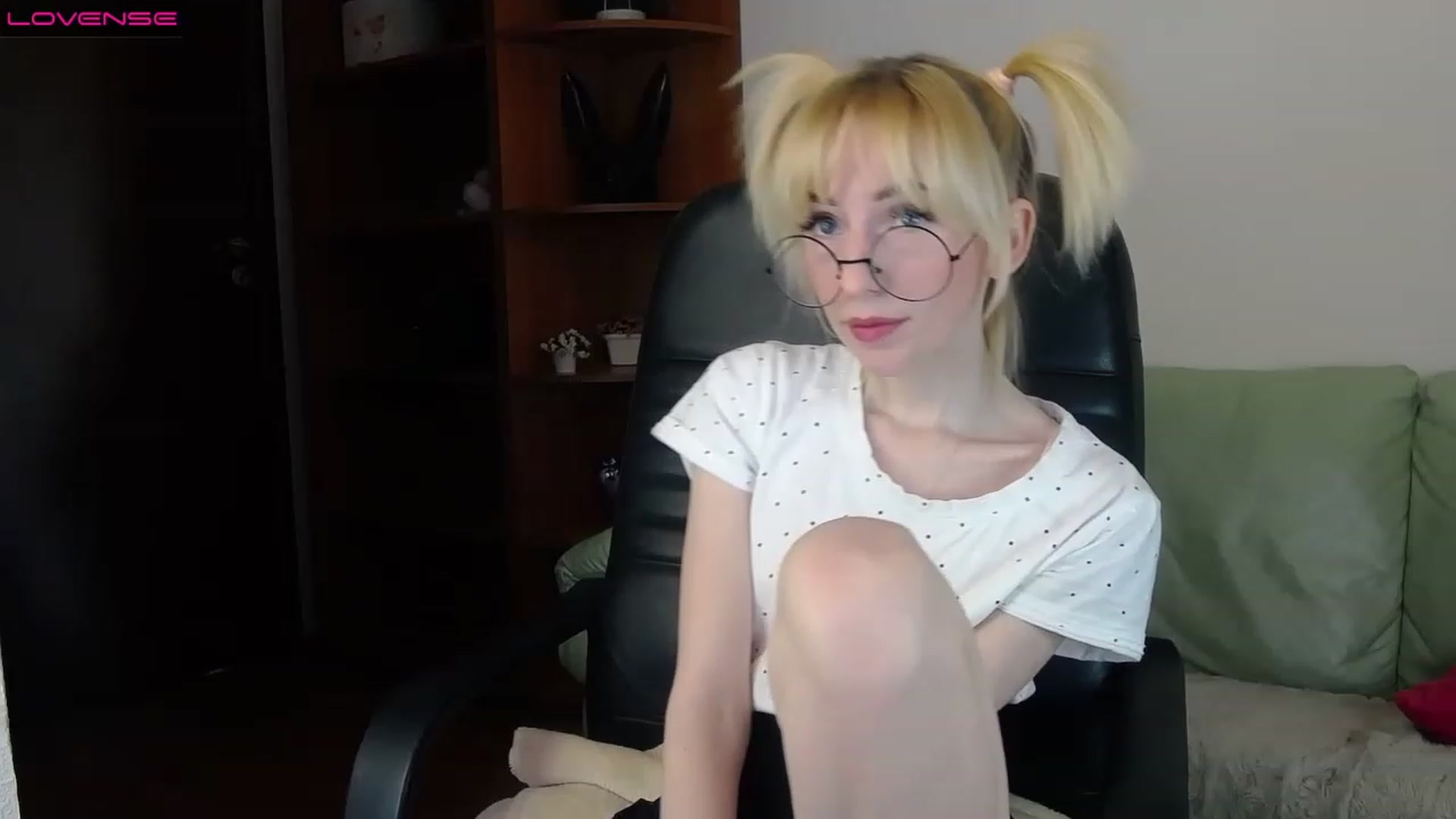 Gallery image thumbnail from PetitePrincez's myfreecams stream on, 02/12/2023, 15:00 image 12 of 20