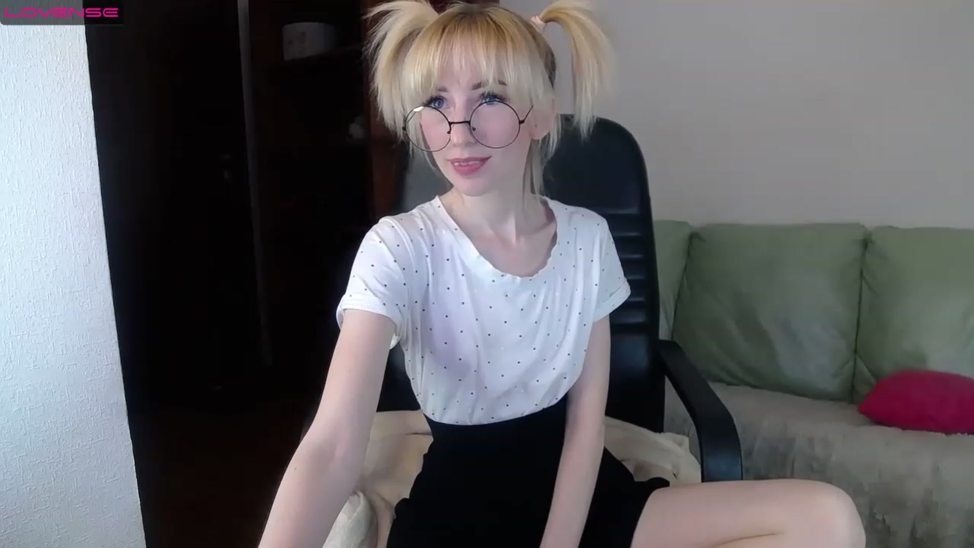 Gallery image thumbnail from PetitePrincez's myfreecams stream on, 02/12/2023, 15:00 image 3 of 20