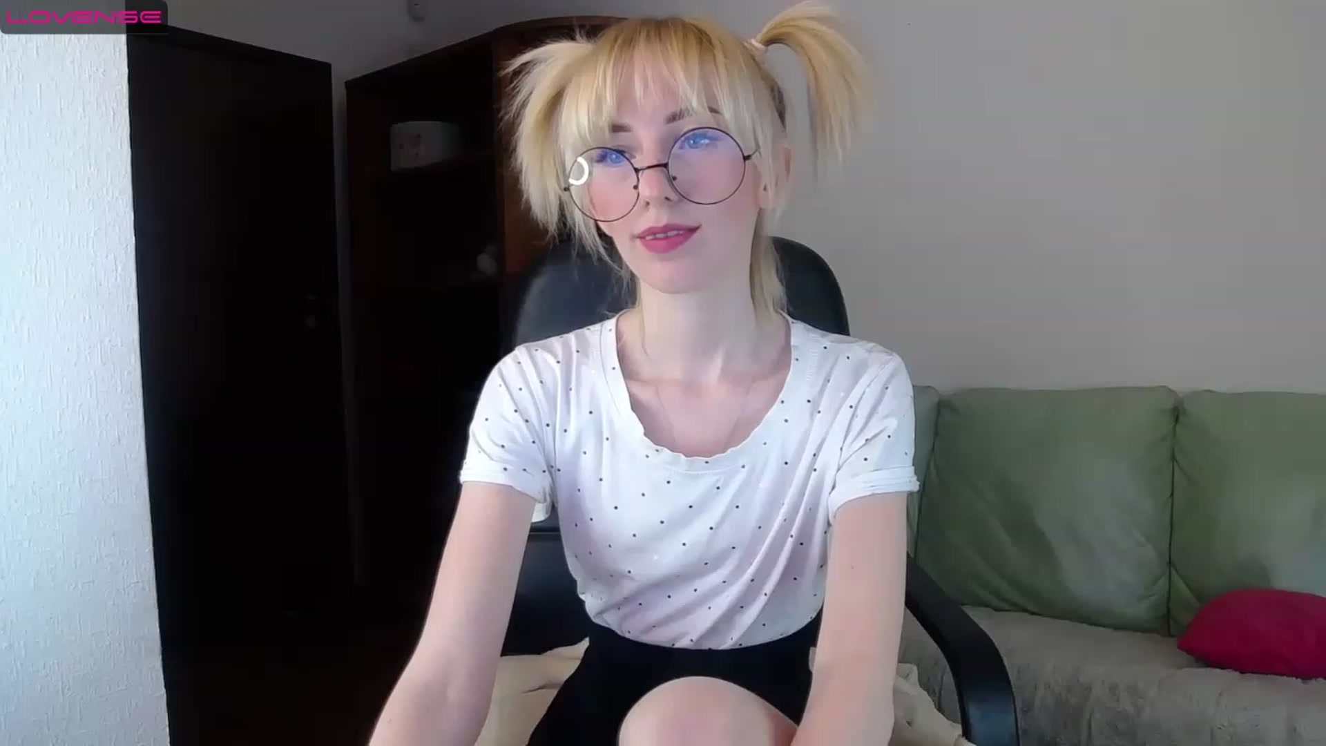 Gallery image thumbnail from PetitePrincez's myfreecams stream on, 02/12/2023, 15:00 image 2 of 20