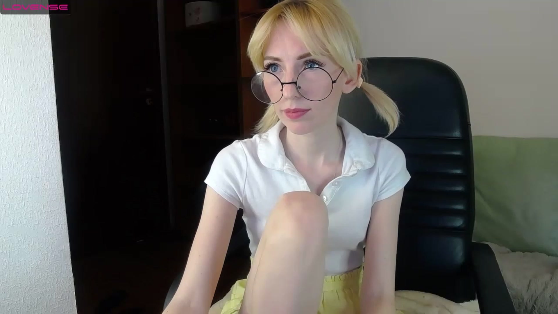 Gallery image thumbnail from PetitePrincez's myfreecams stream on, 02/12/2023, 17:29 image 2 of 20
