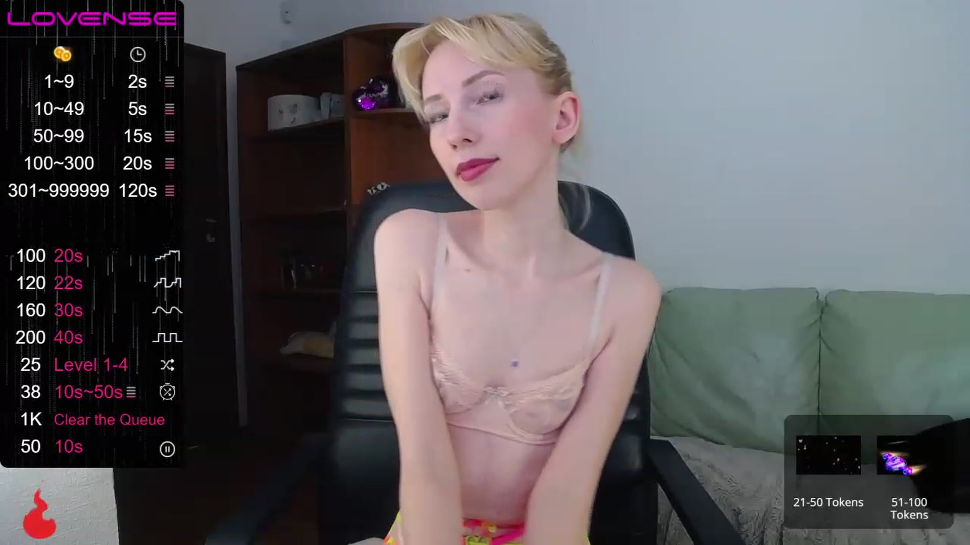 Gallery image thumbnail from PetitePrincez's myfreecams stream on, 02/25/2023, 17:50 image 16 of 20