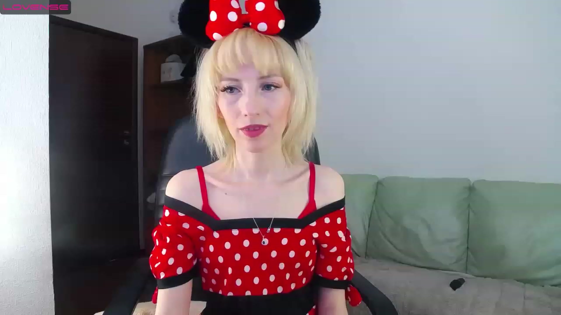 Gallery image thumbnail from PetitePrincez's myfreecams stream on, 03/05/2023, 14:34 image 6 of 20