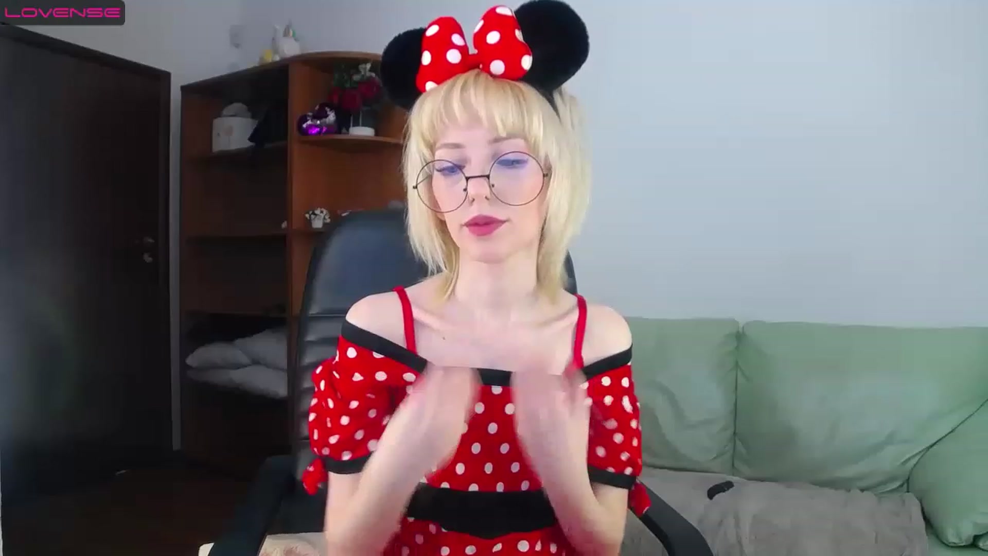 Gallery image thumbnail from PetitePrincez's myfreecams stream on, 03/05/2023, 14:34 image 16 of 20