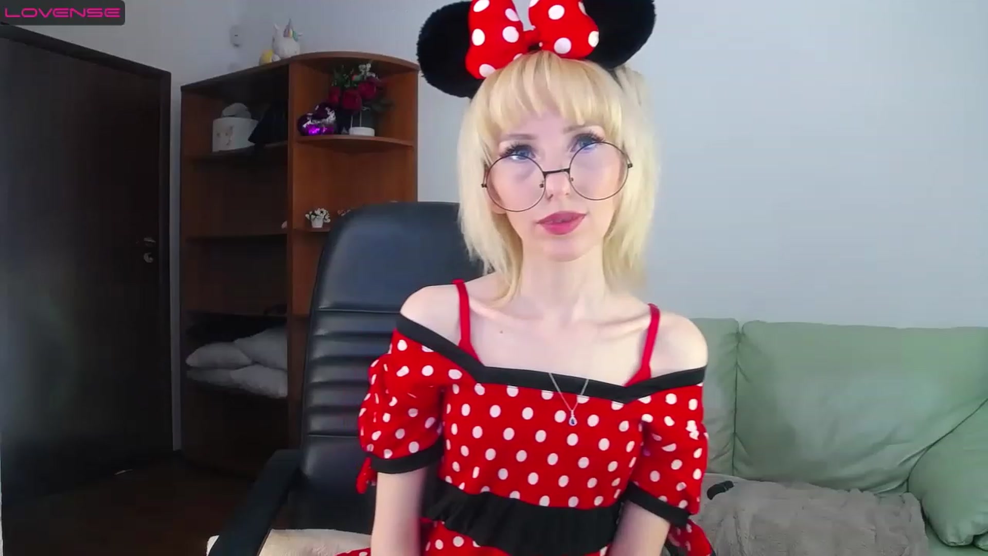 Gallery image thumbnail from PetitePrincez's myfreecams stream on, 03/05/2023, 14:34 image 20 of 20