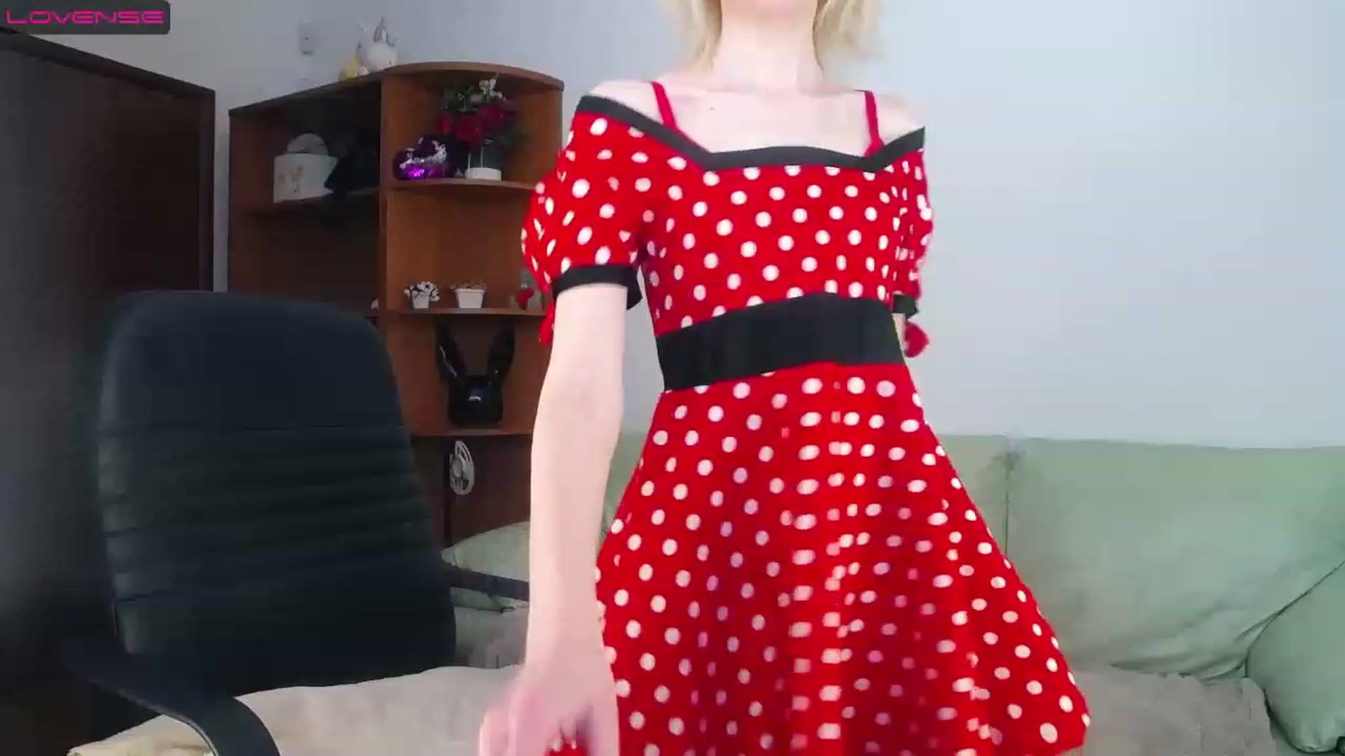 Gallery image thumbnail from PetitePrincez's myfreecams stream on, 03/05/2023, 14:34 image 11 of 20