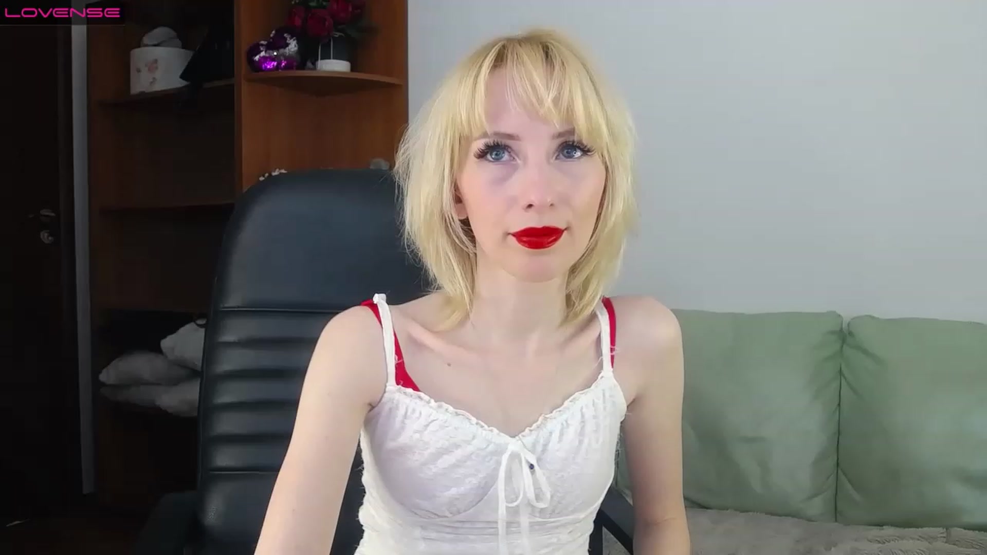 Gallery image thumbnail from PetitePrincez's myfreecams stream on, 03/08/2023, 17:47 image 20 of 20