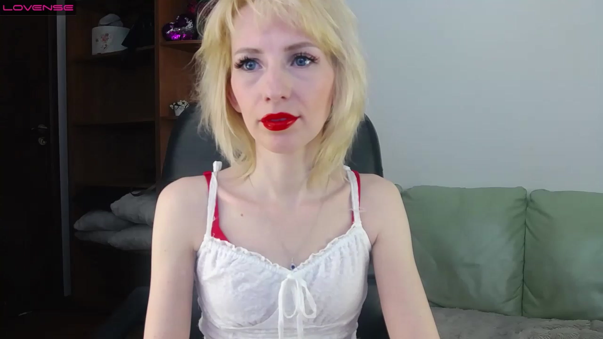 Gallery image thumbnail from PetitePrincez's myfreecams stream on, 03/08/2023, 17:47 image 7 of 20