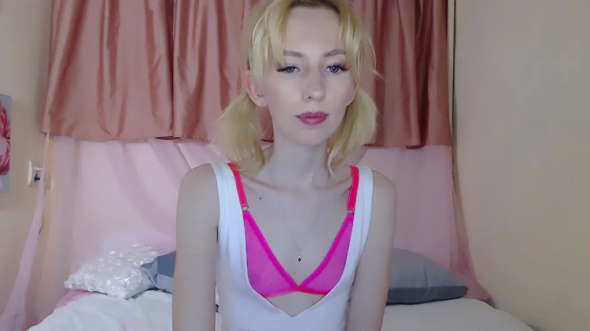 Gallery image thumbnail from PetitePrincez's myfreecams stream on, 04/15/2023, 16:30 image 10 of 20