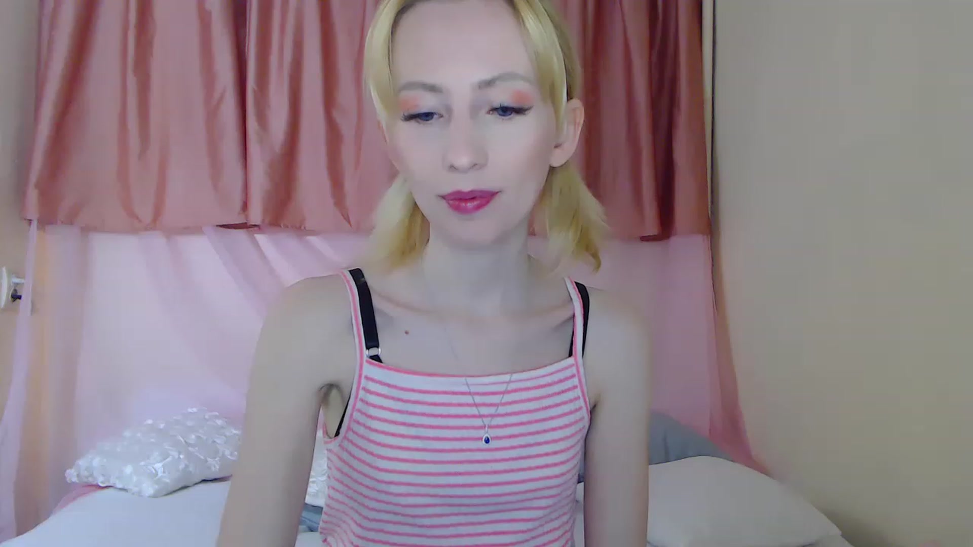 Gallery image thumbnail from PetitePrincez's myfreecams stream on, 04/17/2023, 18:30 image 7 of 20