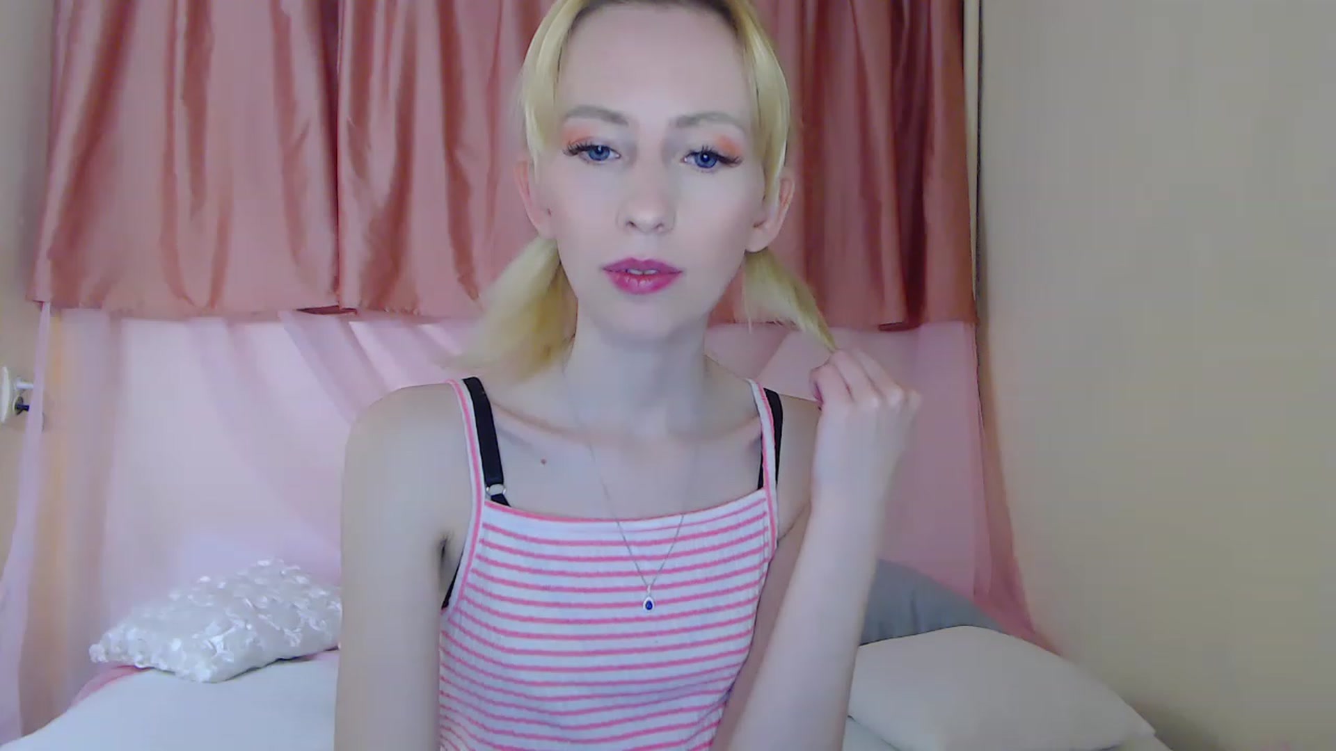 Gallery image thumbnail from PetitePrincez's myfreecams stream on, 04/17/2023, 18:30 image 8 of 20