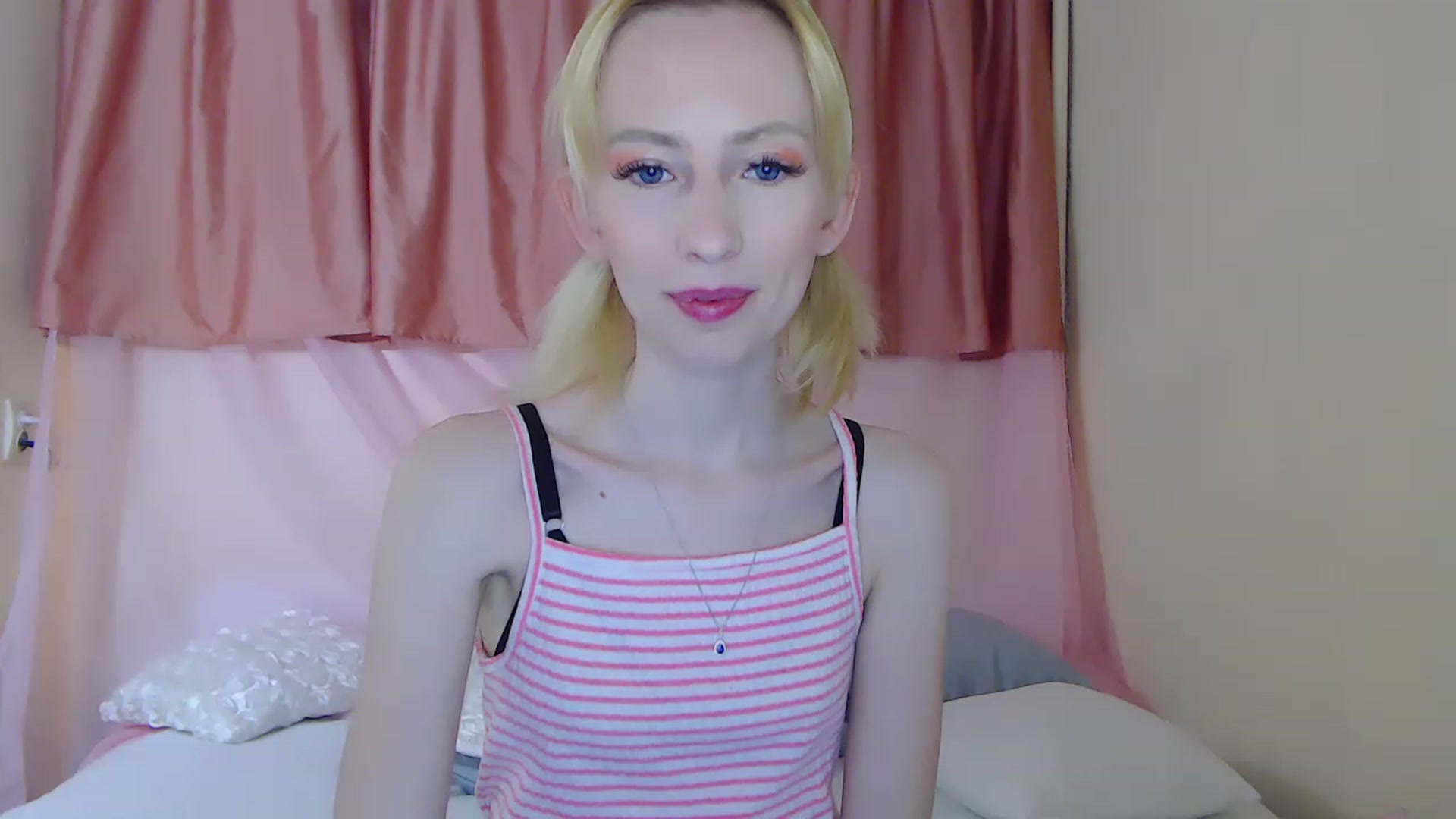 Gallery image thumbnail from PetitePrincez's myfreecams stream on, 04/17/2023, 18:30 image 3 of 20