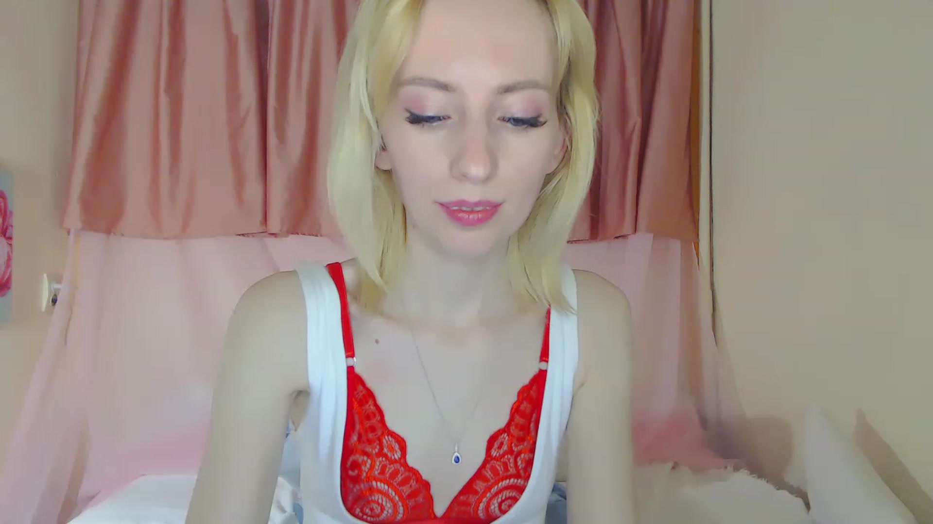 Gallery image thumbnail from PetitePrincez's myfreecams stream on, 04/23/2023, 17:29 image 17 of 20