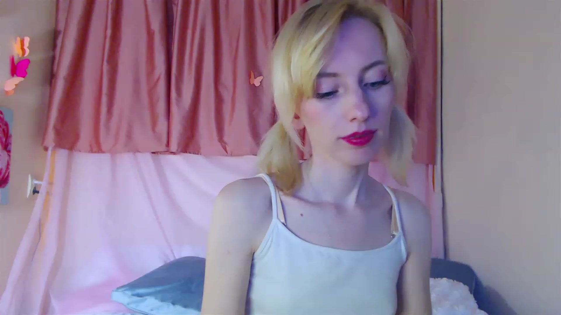 Gallery image thumbnail from PetitePrincez's myfreecams stream on, 05/07/2023, 16:58 image 10 of 20