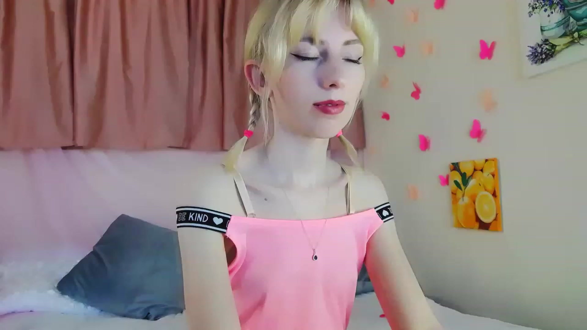 Gallery image thumbnail from PetitePrincez's myfreecams stream on, 05/27/2023, 12:55 image 15 of 20