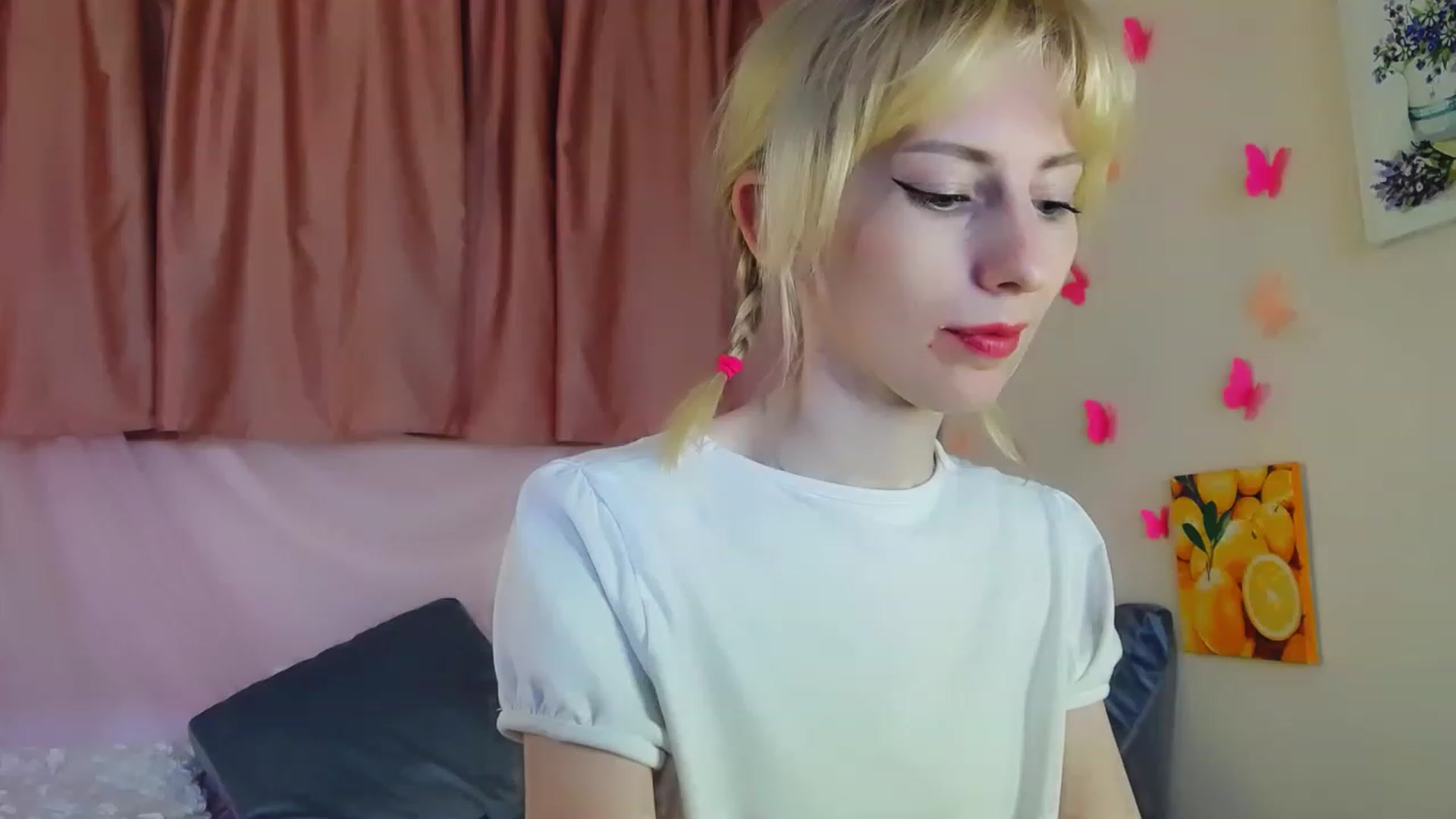 Gallery image thumbnail from PetitePrincez's myfreecams stream on, 05/27/2023, 15:38 image 10 of 20