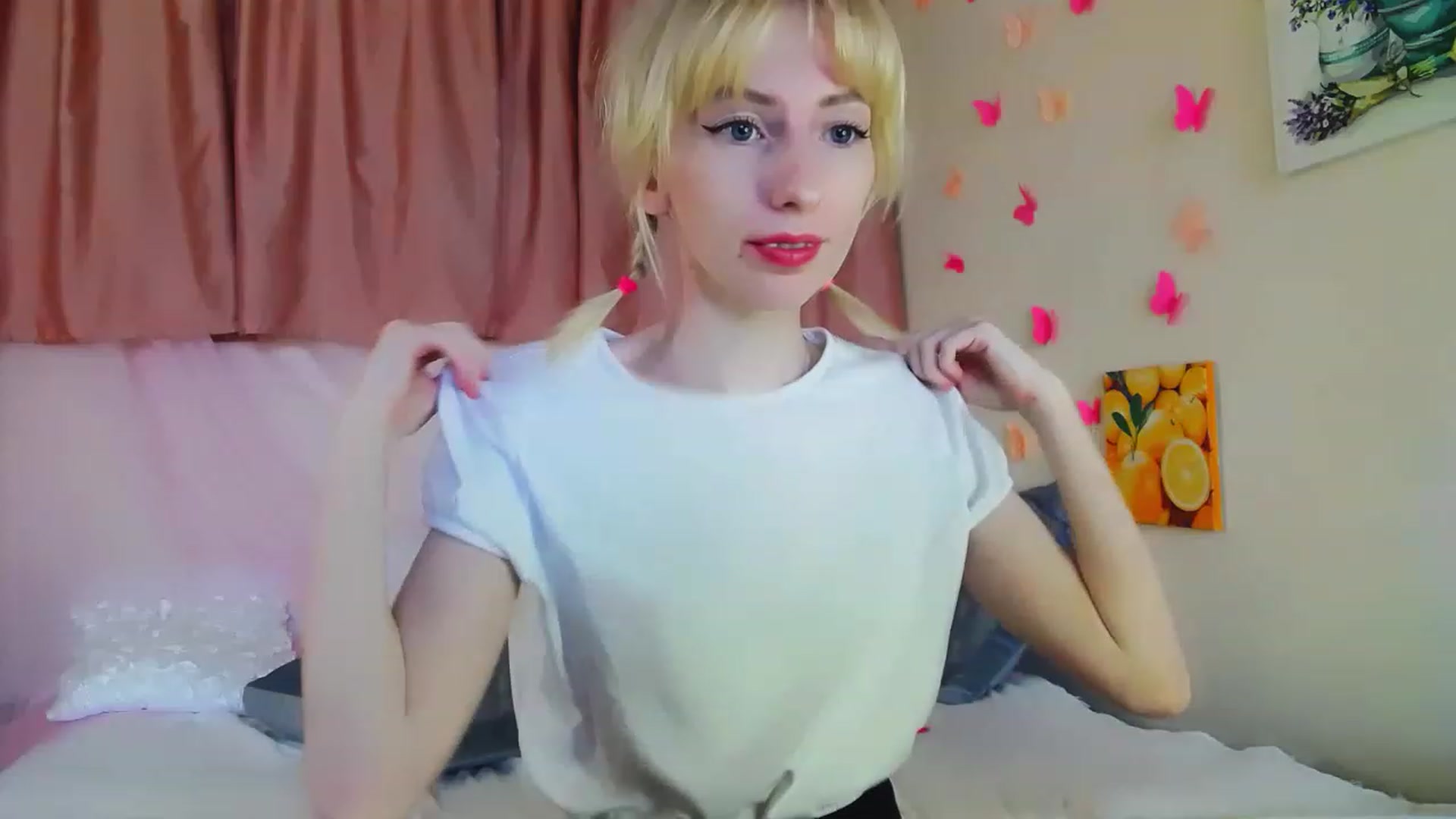 Gallery image thumbnail from PetitePrincez's myfreecams stream on, 05/27/2023, 16:22 image 6 of 20