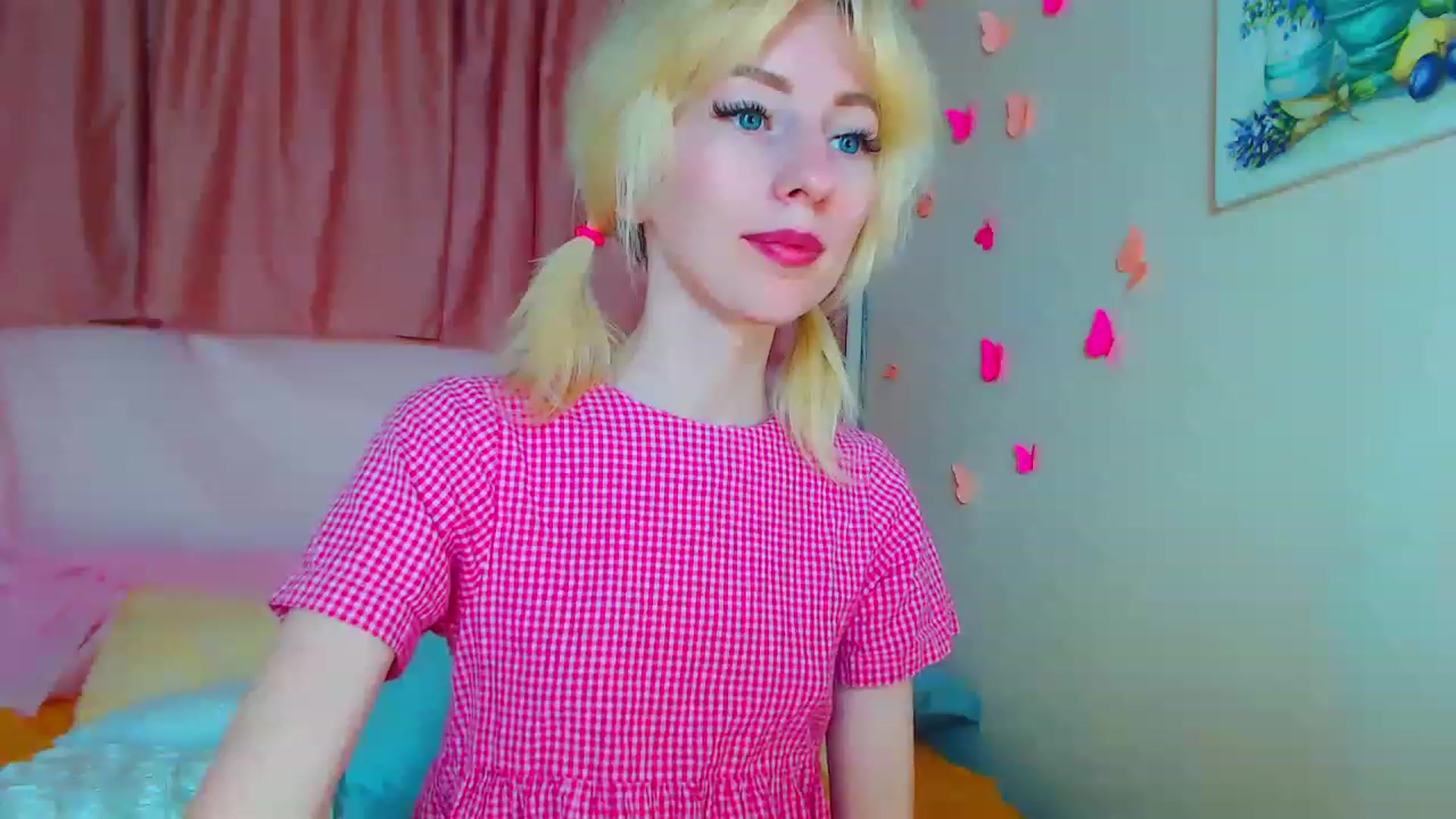 Gallery image thumbnail from PetitePrincez's myfreecams stream on, 06/11/2023, 13:12 image 17 of 20