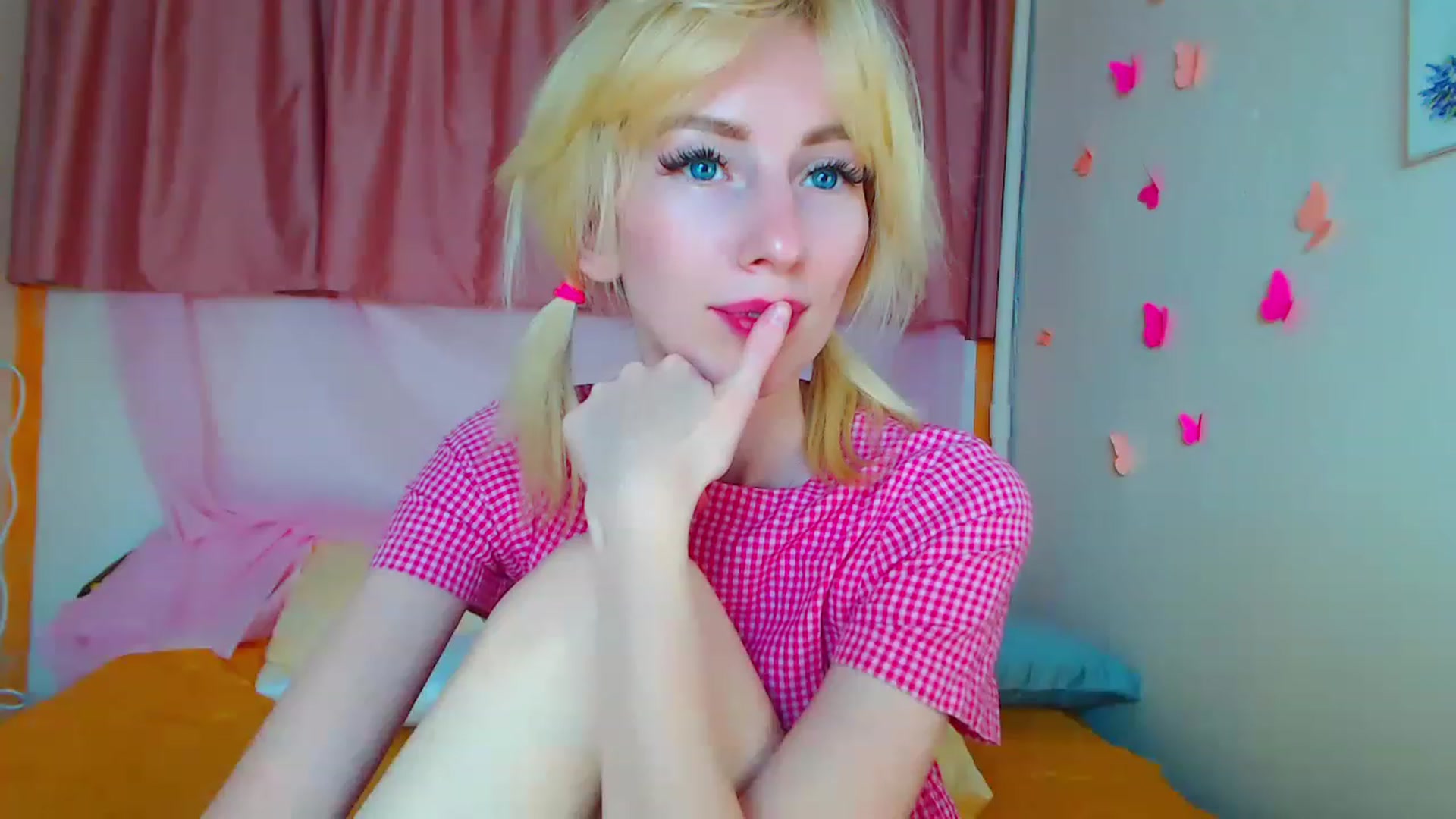 Gallery image thumbnail from PetitePrincez's myfreecams stream on, 06/11/2023, 15:44 image 18 of 20