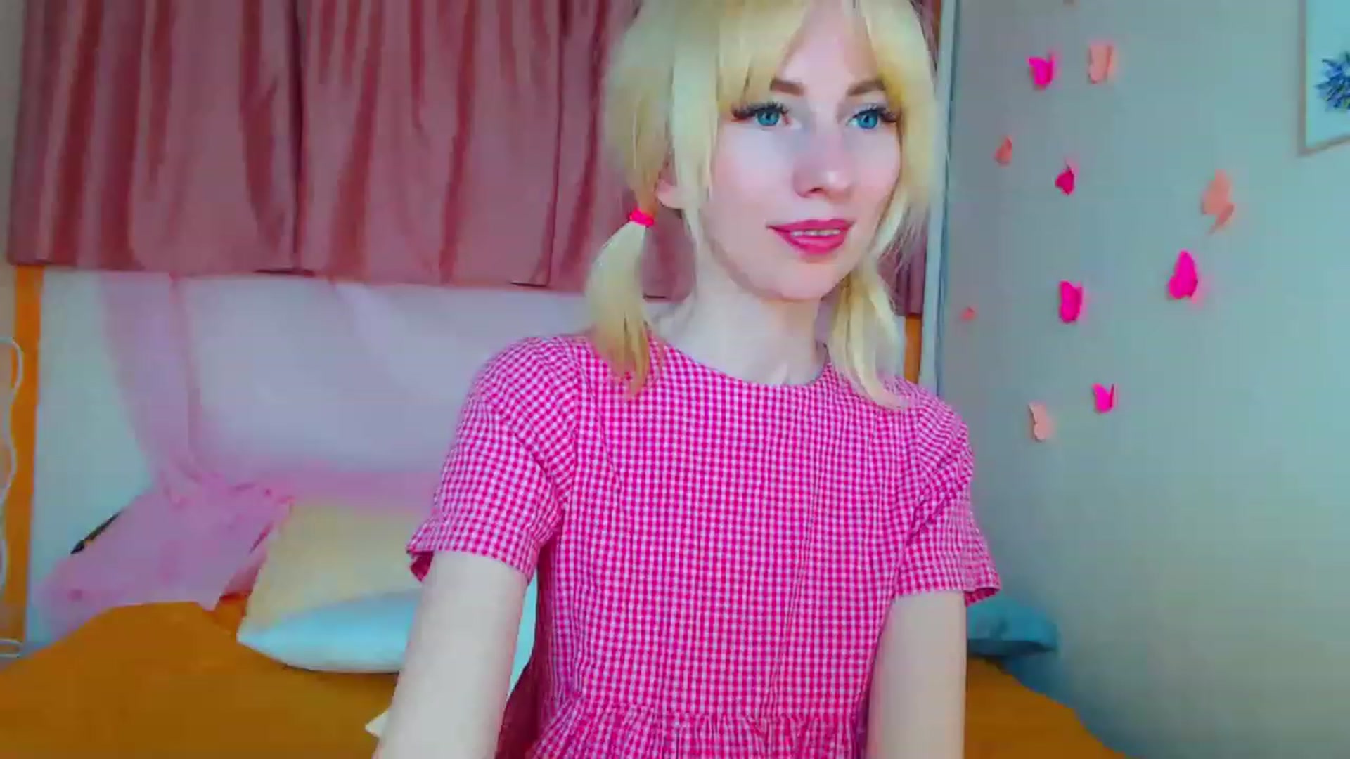 Gallery image thumbnail from PetitePrincez's myfreecams stream on, 06/11/2023, 15:44 image 15 of 20