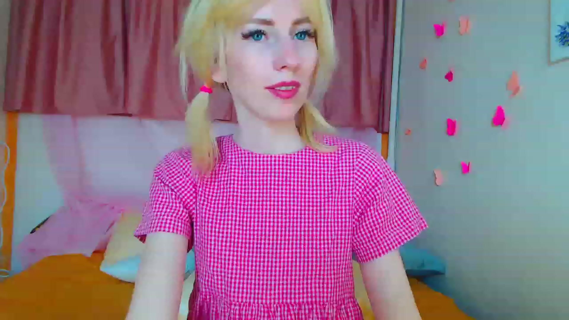 Gallery image thumbnail from PetitePrincez's myfreecams stream on, 06/11/2023, 15:44 image 19 of 20