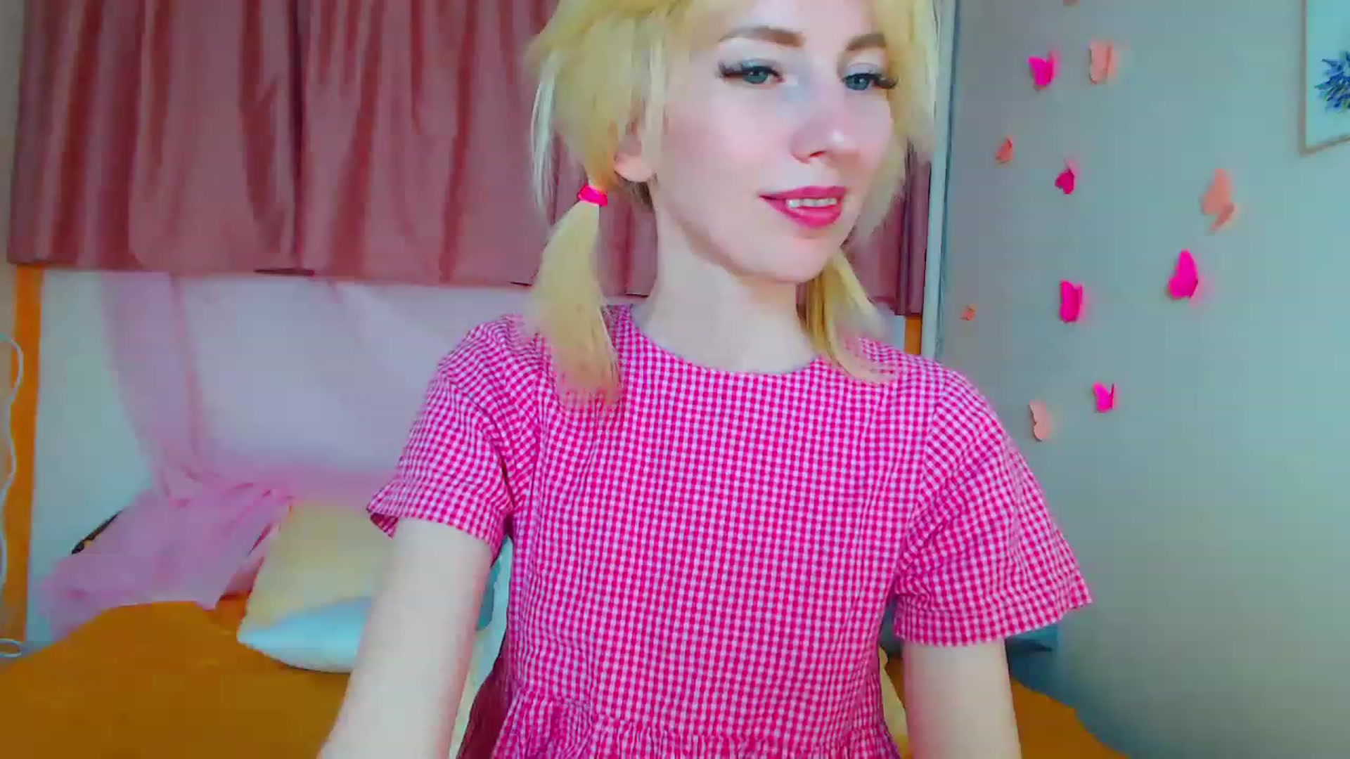 Gallery image thumbnail from PetitePrincez's myfreecams stream on, 06/11/2023, 15:44 image 17 of 20