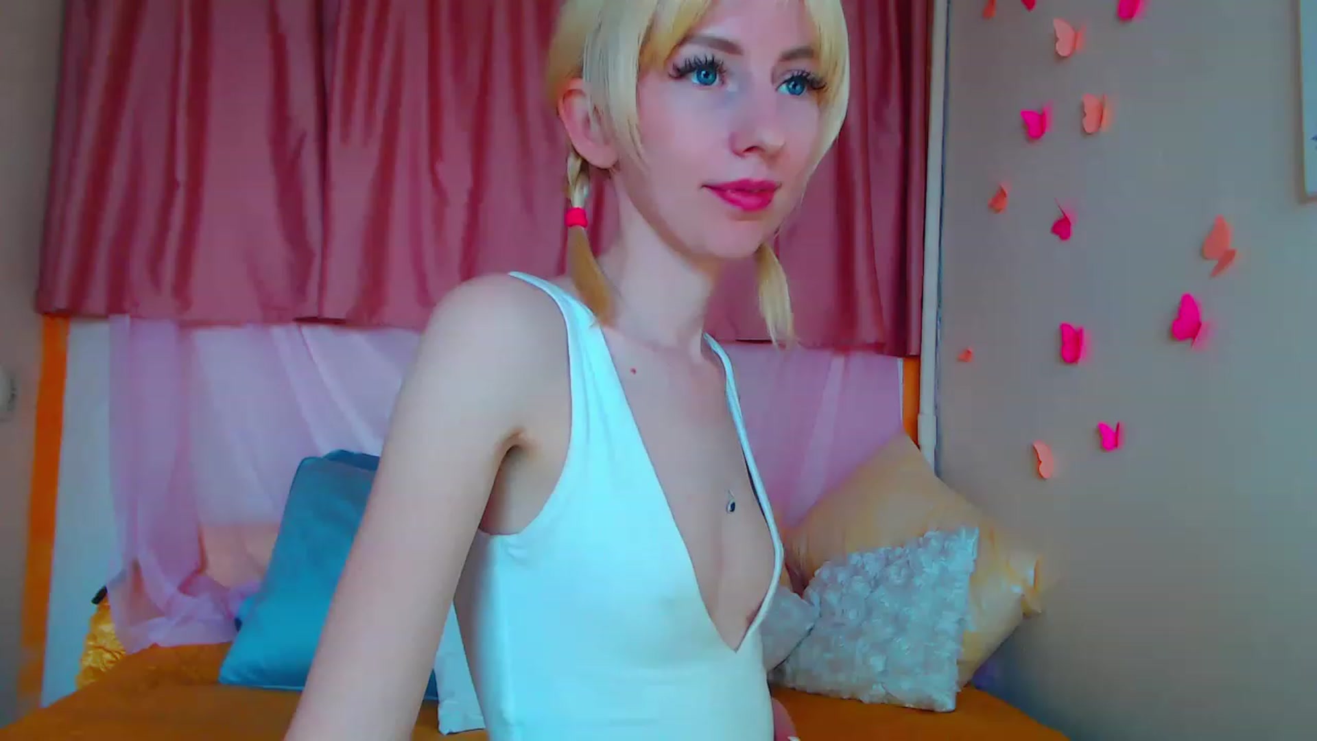 Gallery image thumbnail from PetitePrincez's myfreecams stream on, 06/17/2023, 15:56 image 9 of 20