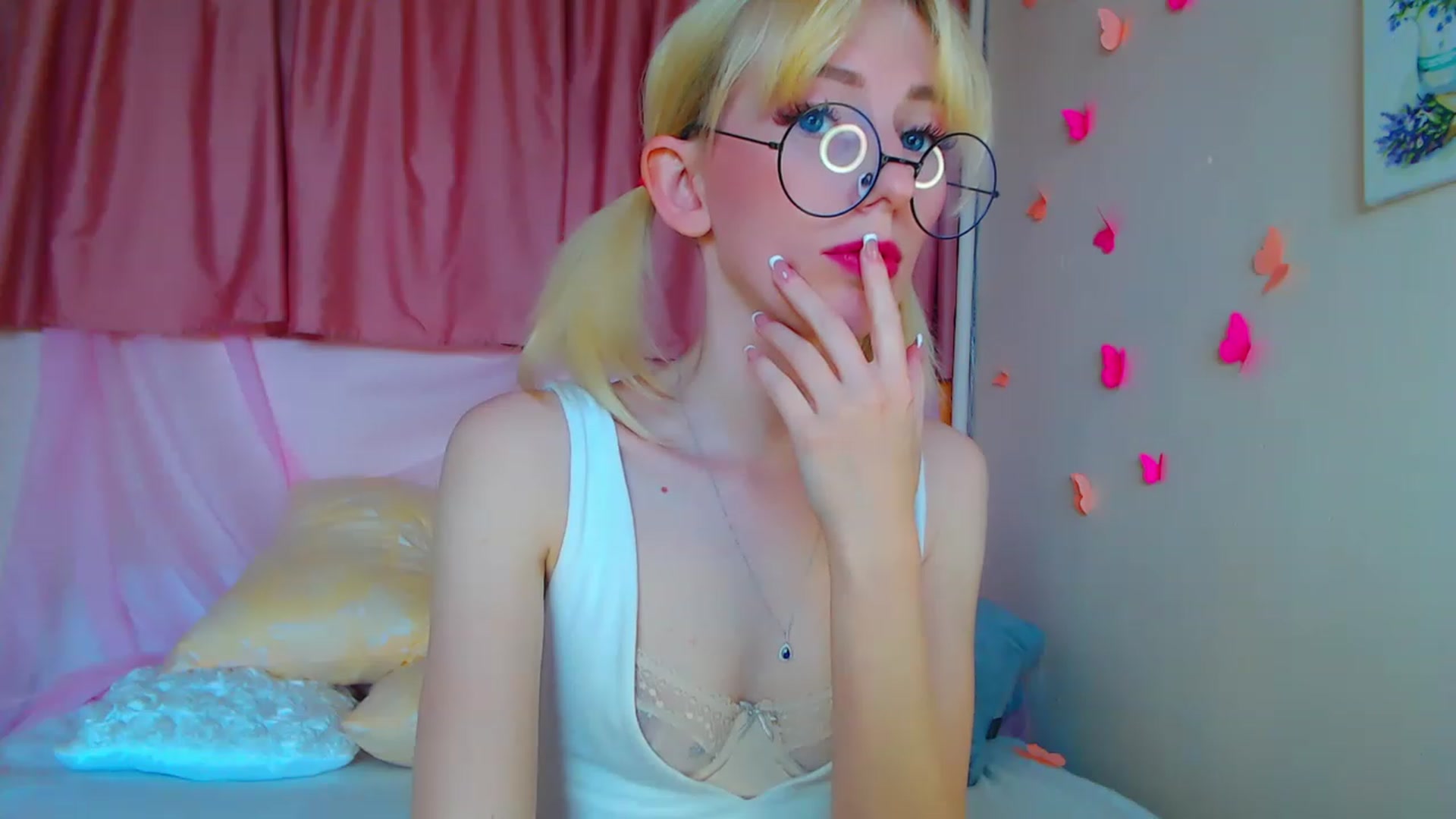 Gallery image thumbnail from PetitePrincez's myfreecams stream on, 06/18/2023, 13:58 image 20 of 20