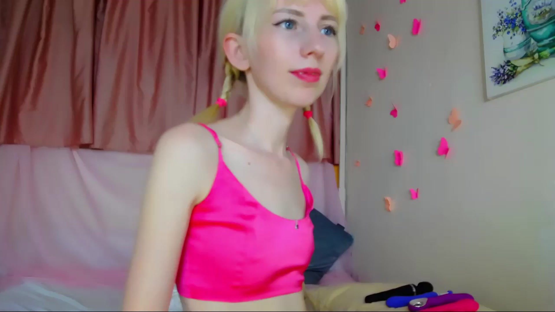Gallery image thumbnail from PetitePrincez's myfreecams stream on, 07/08/2023, 14:22 image 6 of 20
