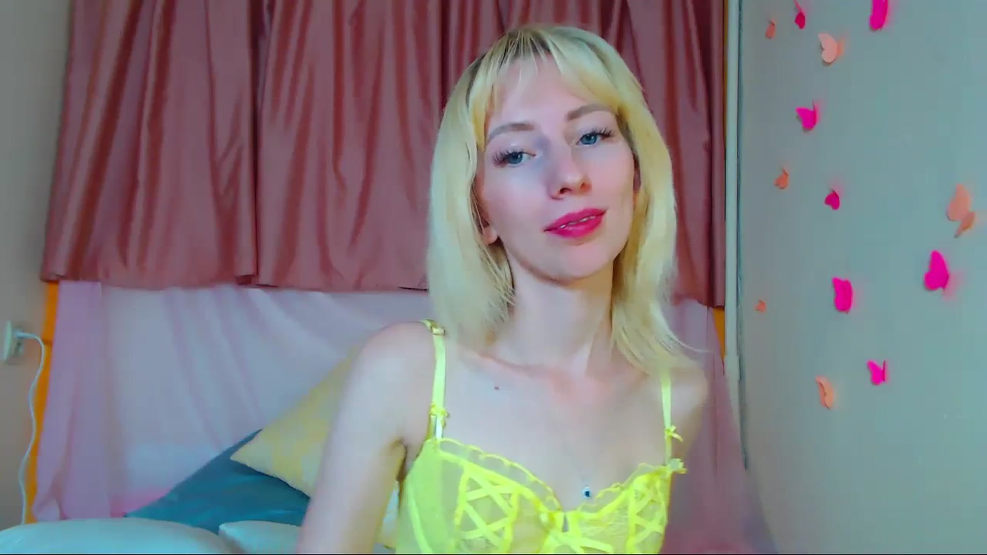 Gallery image thumbnail from PetitePrincez's myfreecams stream on, 07/22/2023, 17:19 image 16 of 20
