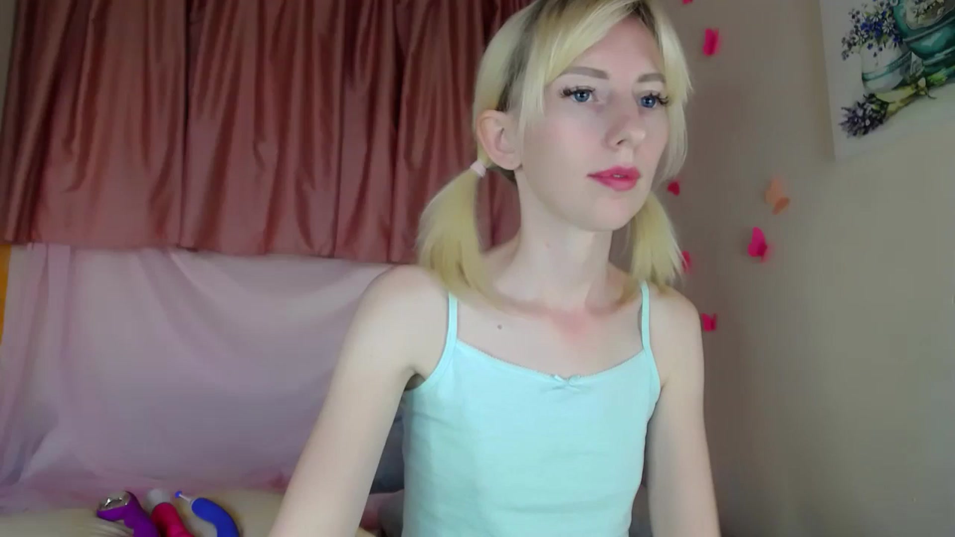 Gallery image thumbnail from PetitePrincez's myfreecams stream on, 08/25/2023, 16:28 image 2 of 20