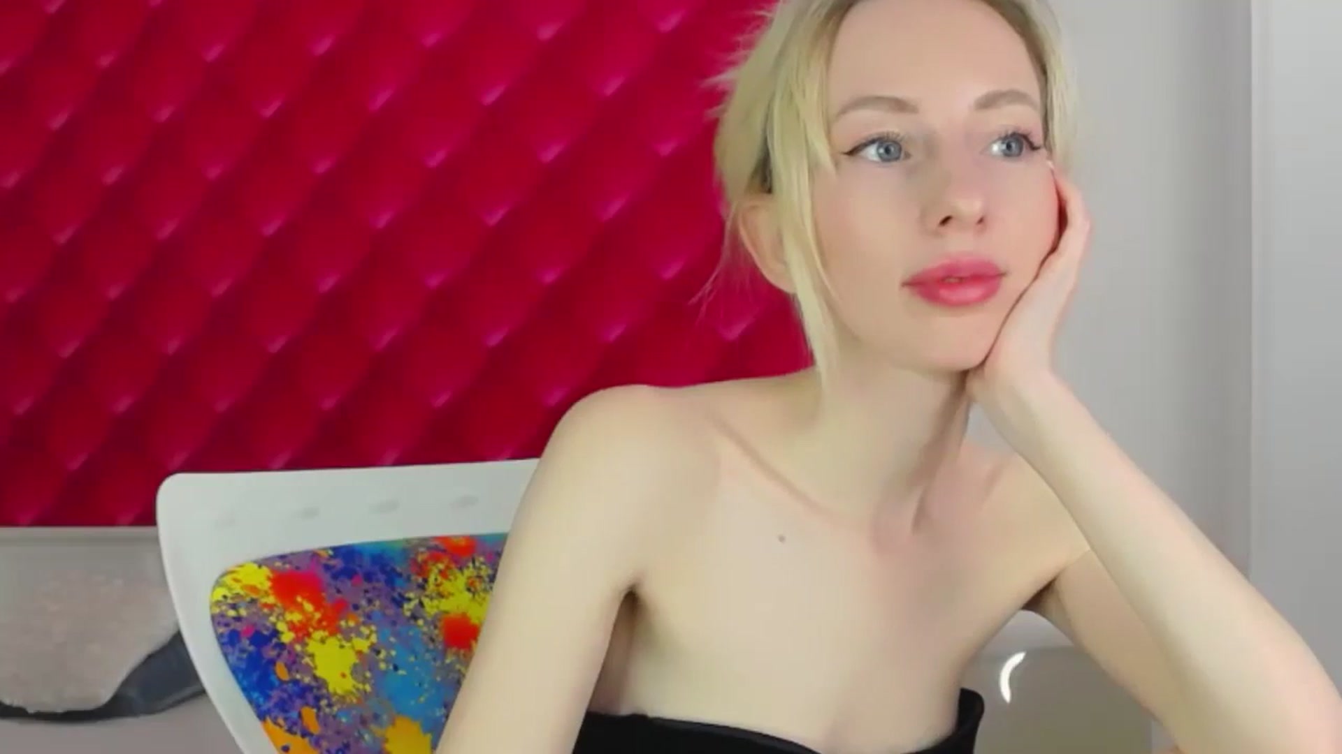 Gallery image thumbnail from PetitePrincez's myfreecams stream on, 12/24/2023, 17:06 image 16 of 20