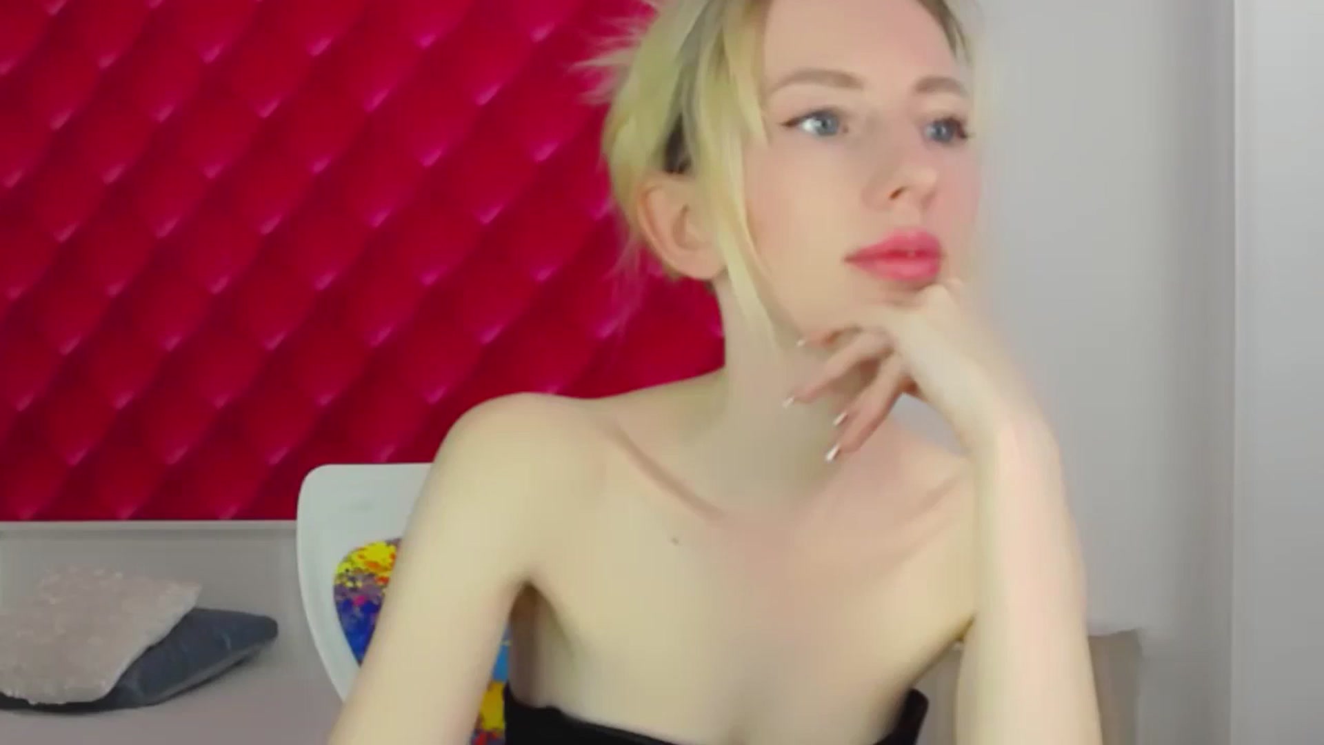 Gallery image thumbnail from PetitePrincez's myfreecams stream on, 12/24/2023, 17:06 image 12 of 20