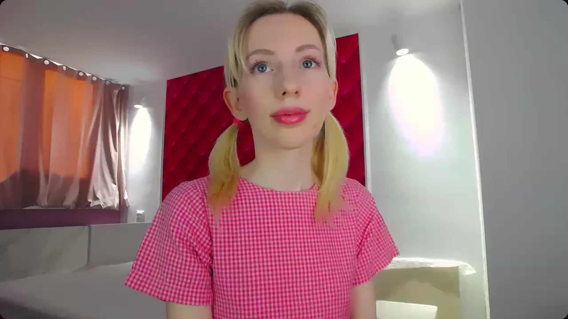Gallery image thumbnail from PetitePrincez's myfreecams stream on, 12/30/2023, 13:45 image 10 of 20