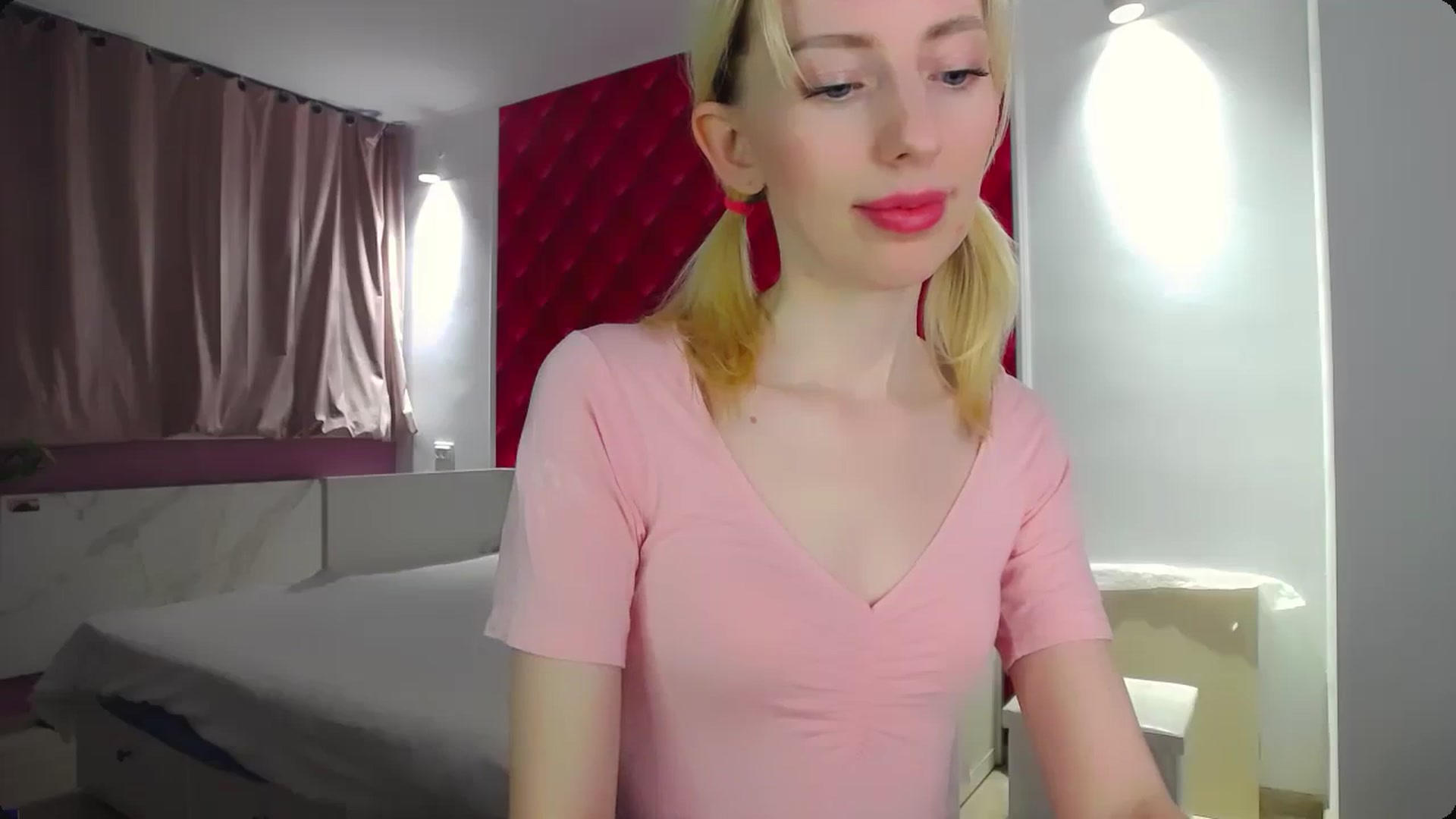 Gallery image thumbnail from PetitePrincez's myfreecams stream on, 12/30/2023, 17:48 image 18 of 20