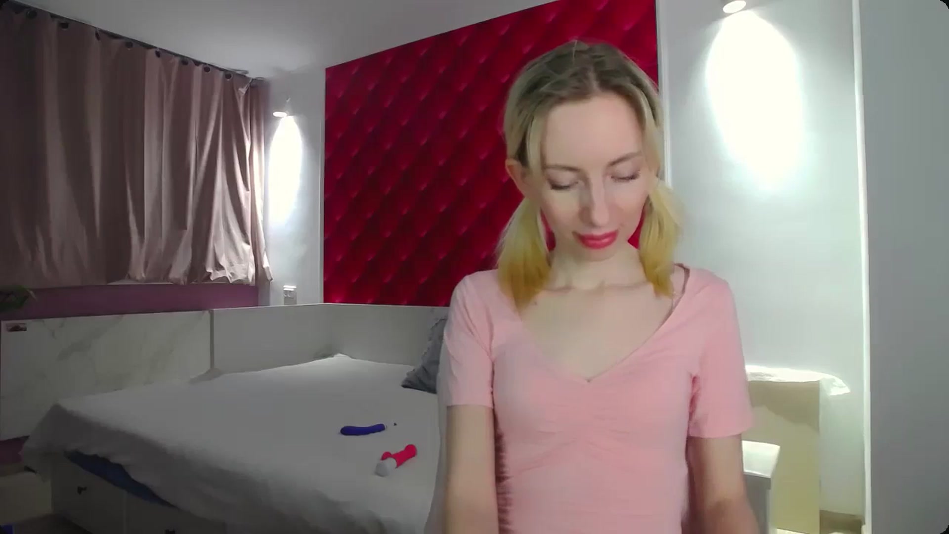 Gallery image thumbnail from PetitePrincez's myfreecams stream on, 12/30/2023, 17:48 image 19 of 20