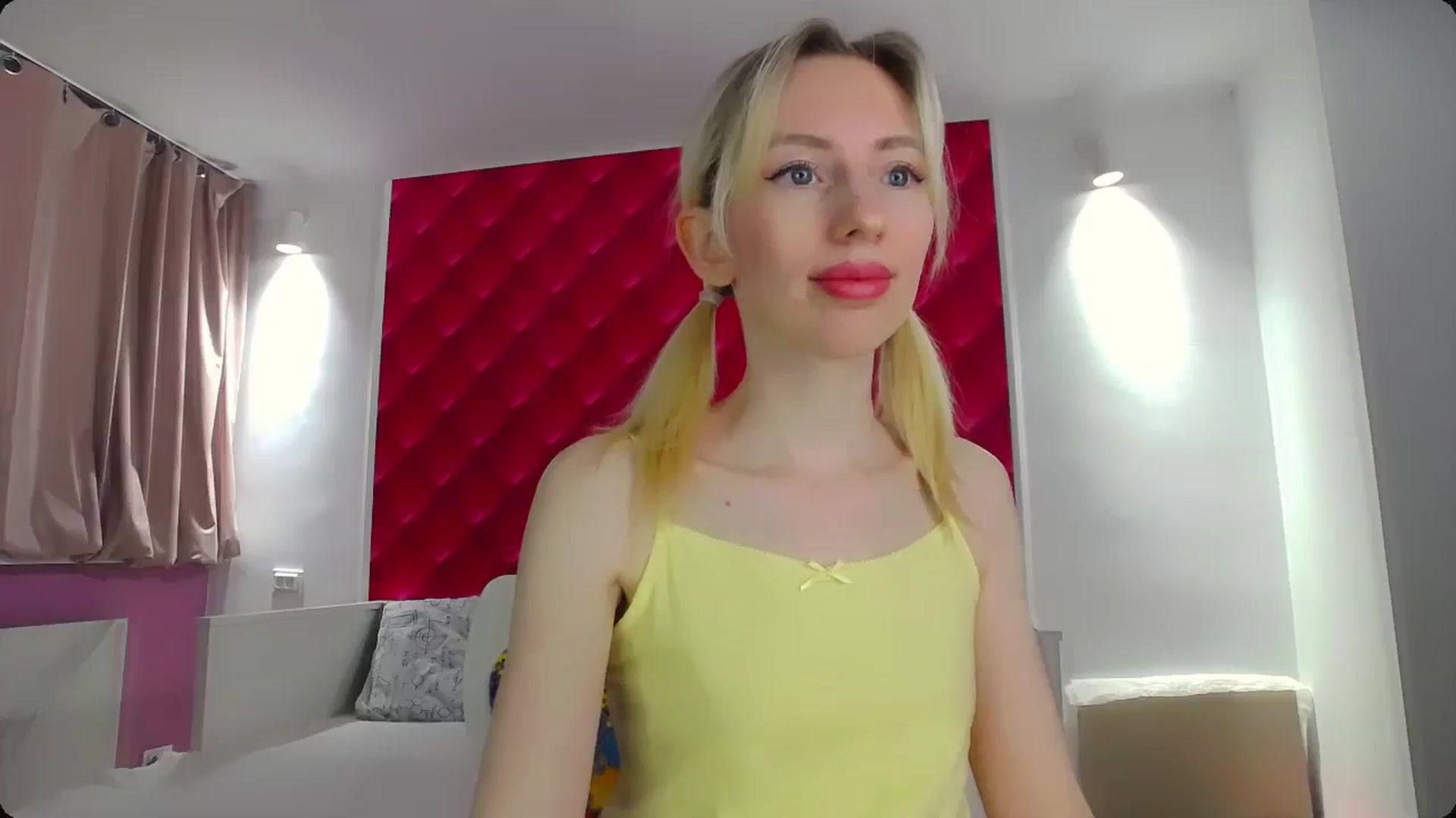 Gallery image thumbnail from PetitePrincez's myfreecams stream on, 01/06/2024, 14:48 image 15 of 20