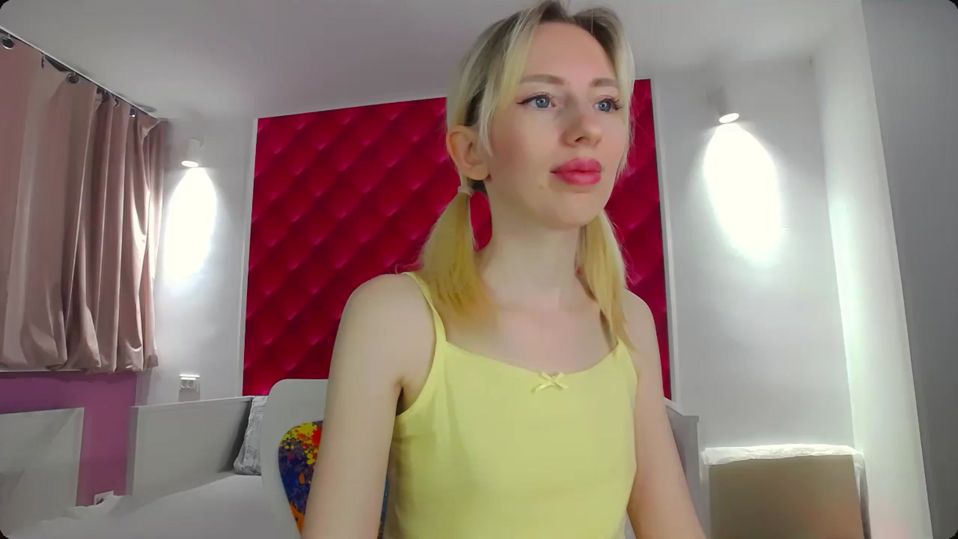 Gallery image thumbnail from PetitePrincez's myfreecams stream on, 01/06/2024, 14:48 image 13 of 20