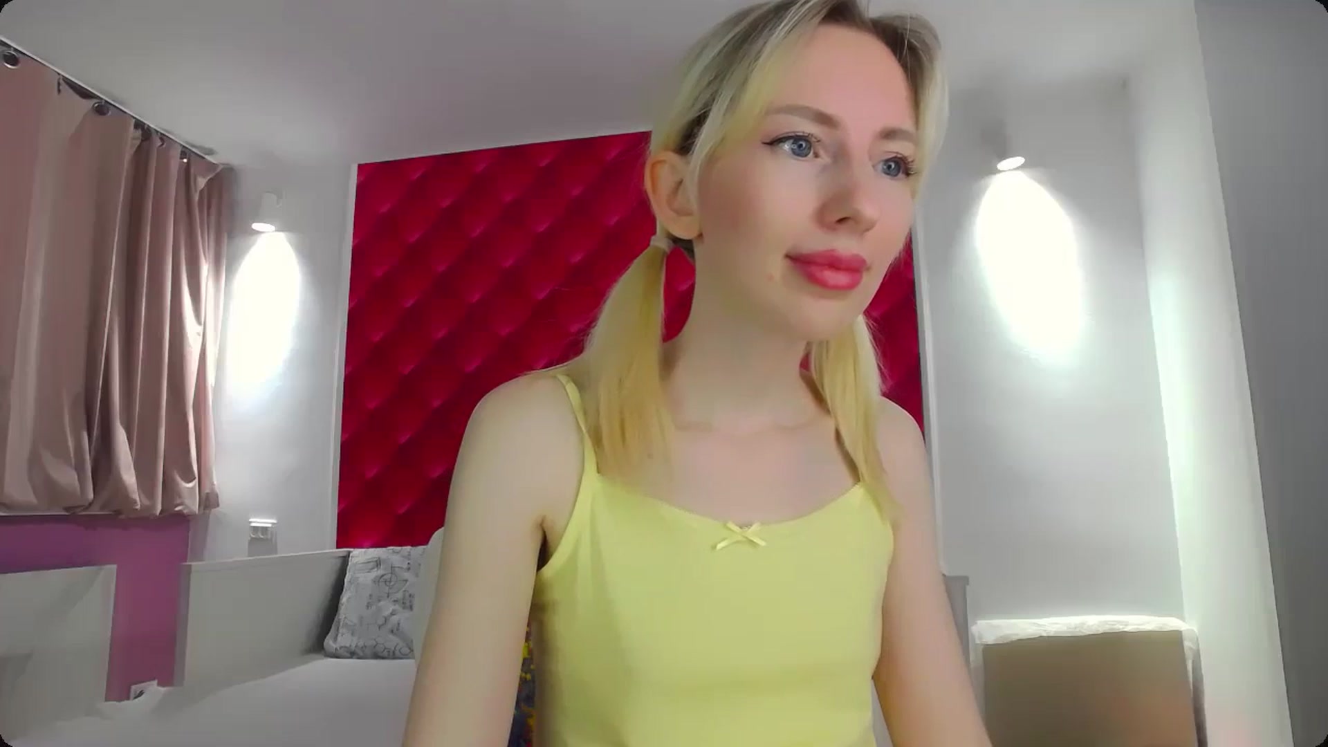 Gallery image thumbnail from PetitePrincez's myfreecams stream on, 01/06/2024, 14:48 image 9 of 20