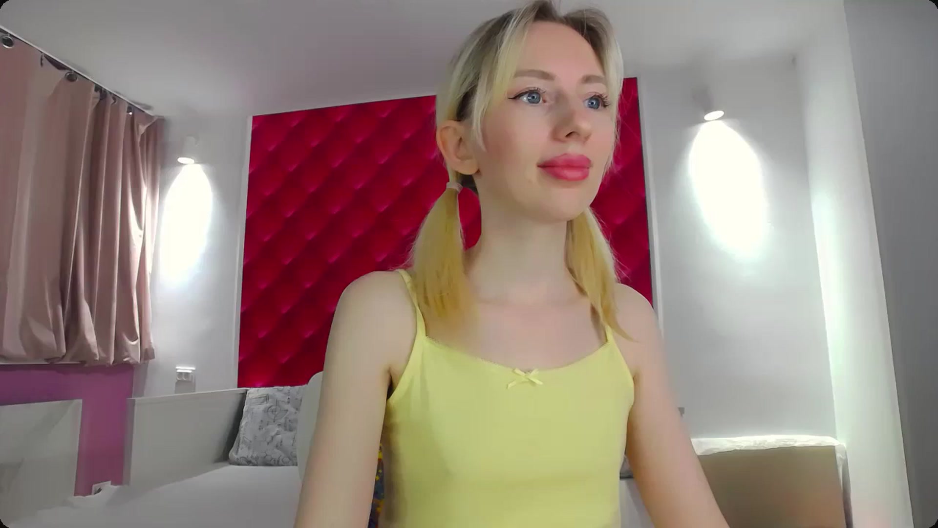 Gallery image thumbnail from PetitePrincez's myfreecams stream on, 01/06/2024, 14:48 image 20 of 20