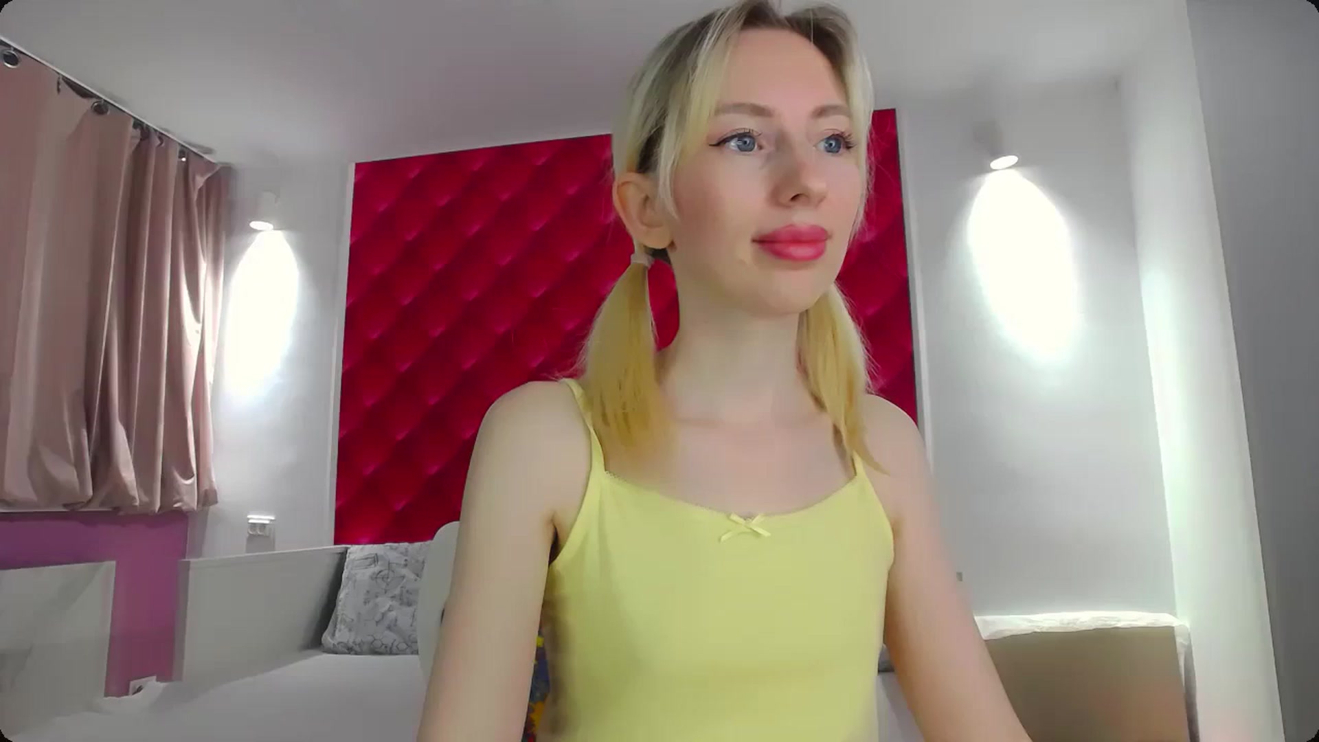 Gallery image thumbnail from PetitePrincez's myfreecams stream on, 01/06/2024, 14:48 image 19 of 20