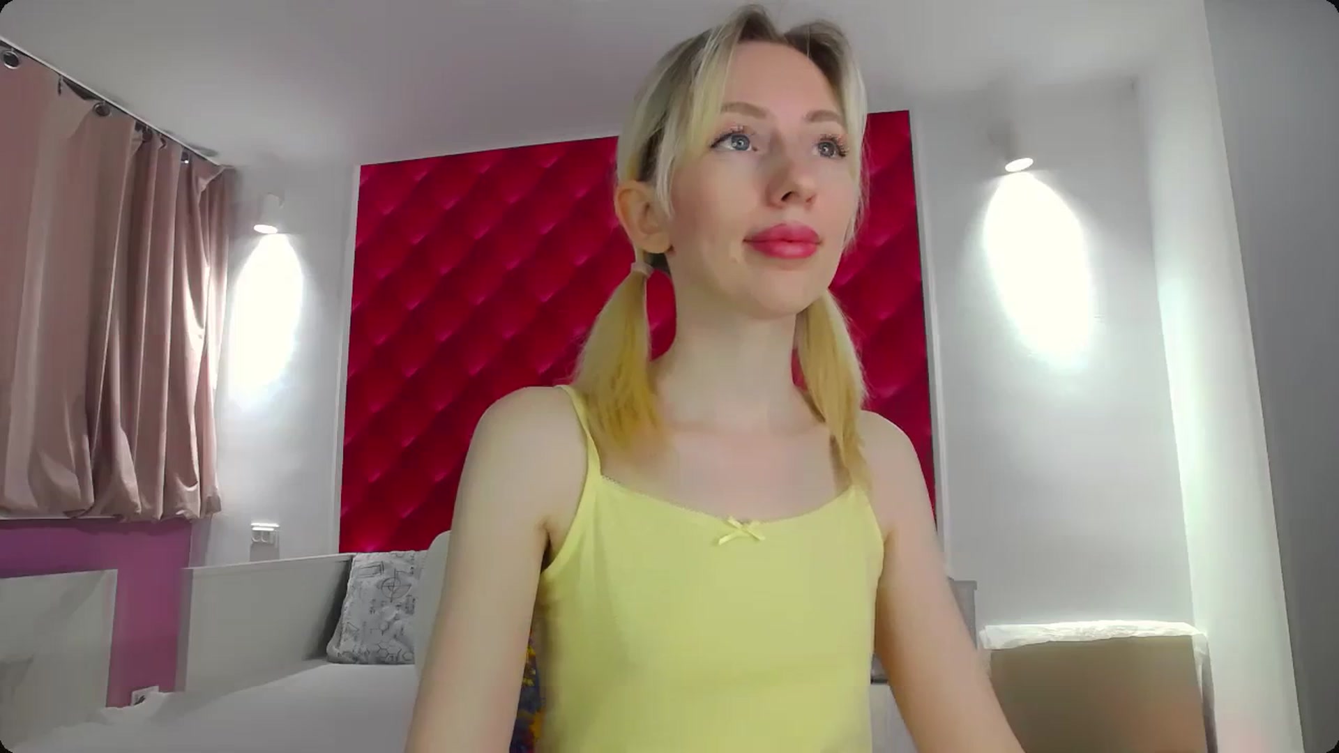 Gallery image thumbnail from PetitePrincez's myfreecams stream on, 01/06/2024, 14:48 image 2 of 20