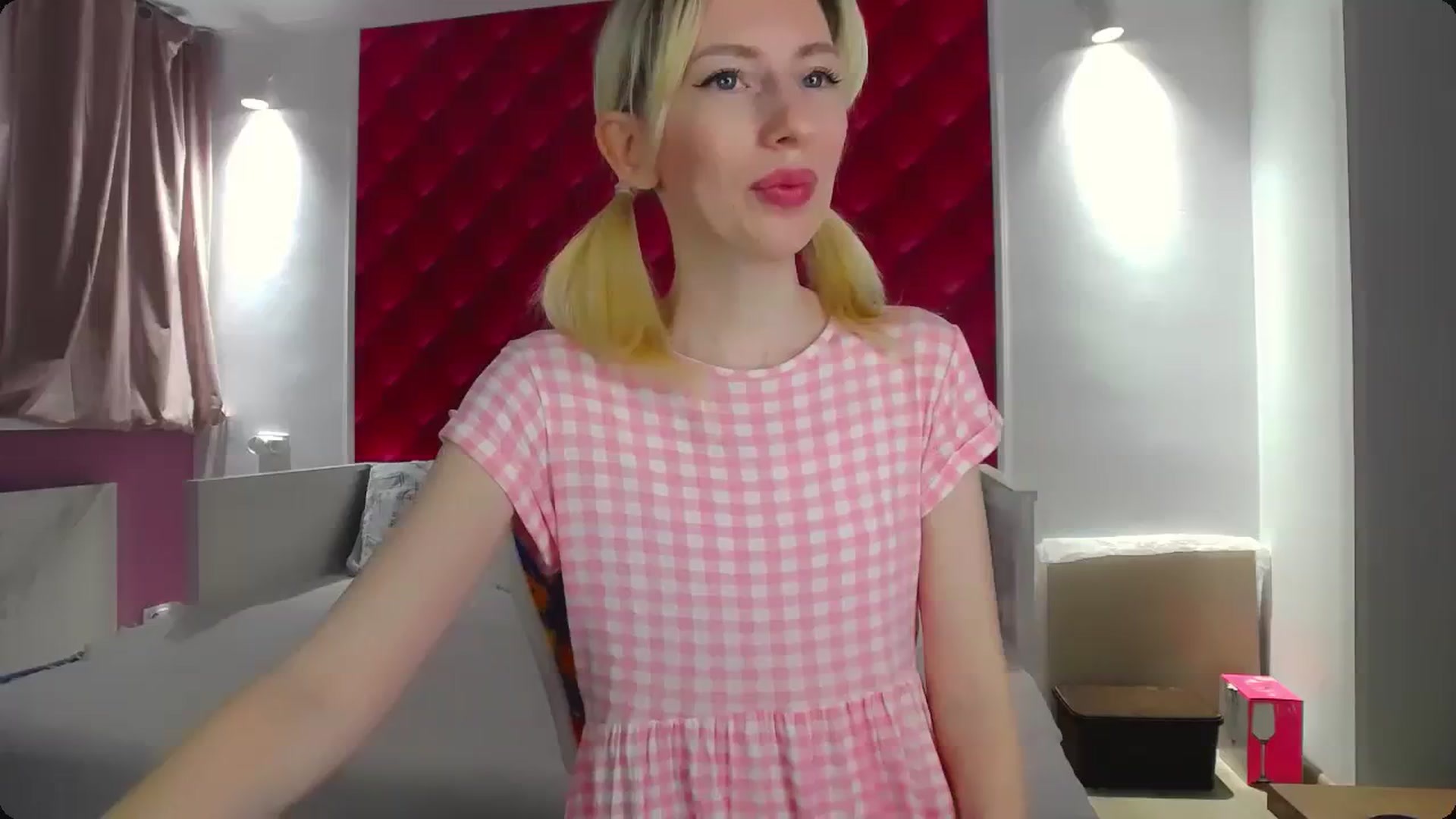 Gallery image thumbnail from PetitePrincez's myfreecams stream on, 01/07/2024, 14:51 image 8 of 20