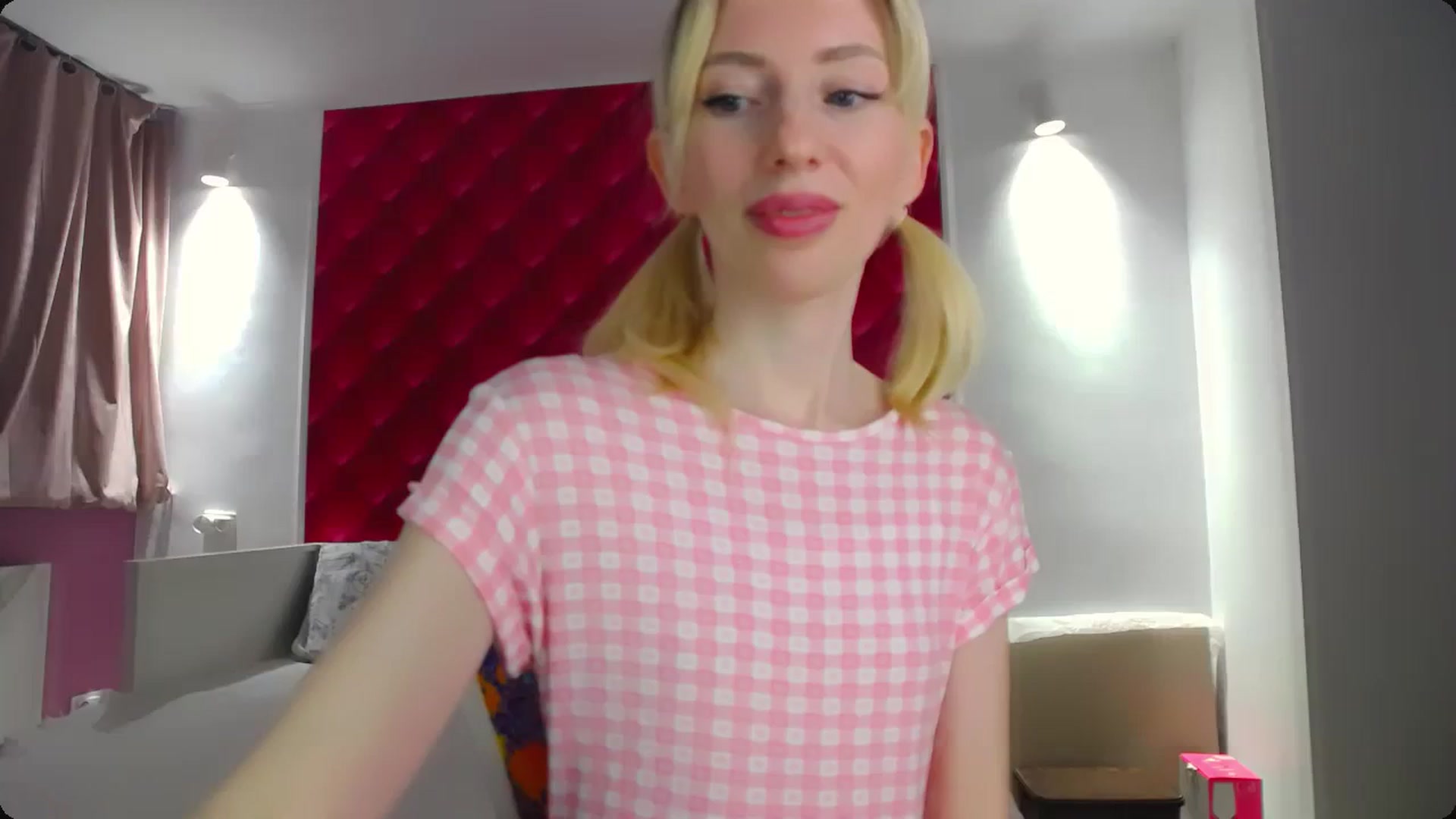 Gallery image thumbnail from PetitePrincez's myfreecams stream on, 01/07/2024, 14:51 image 9 of 20