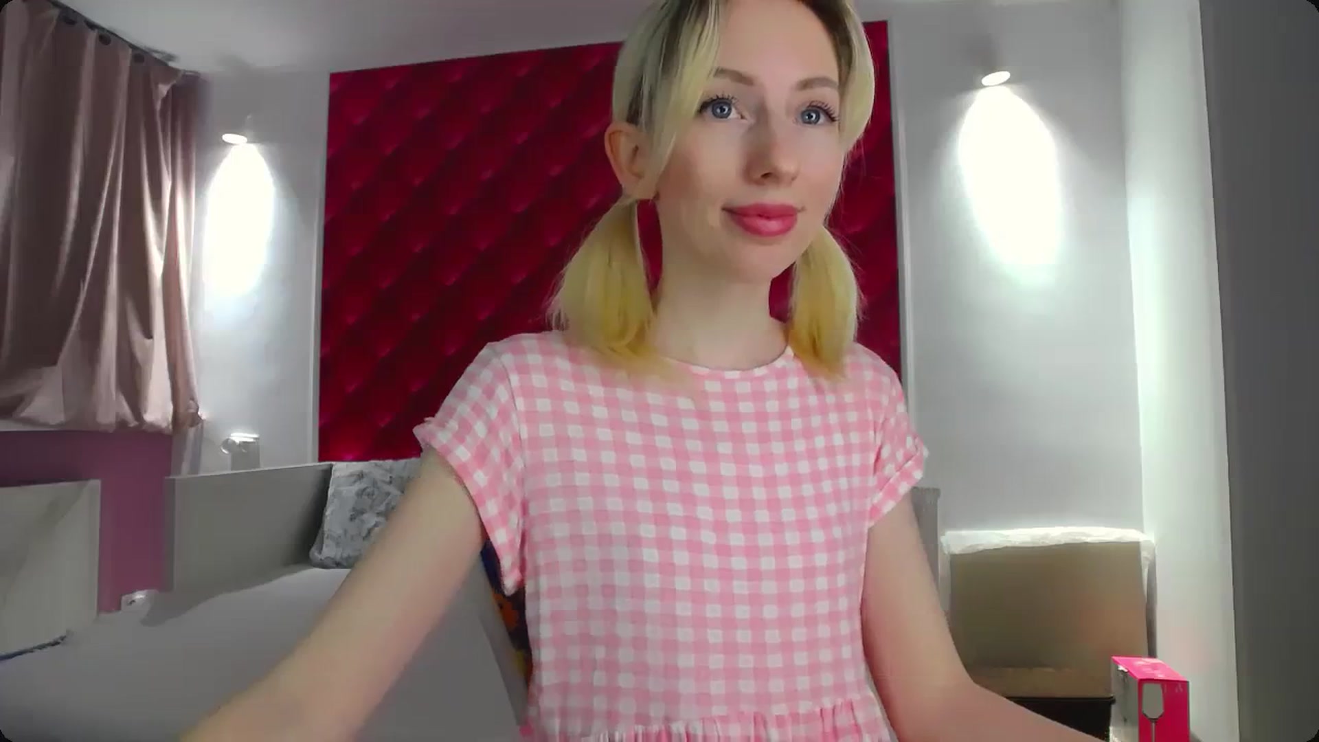 Gallery image thumbnail from PetitePrincez's myfreecams stream on, 01/07/2024, 14:51 image 3 of 20