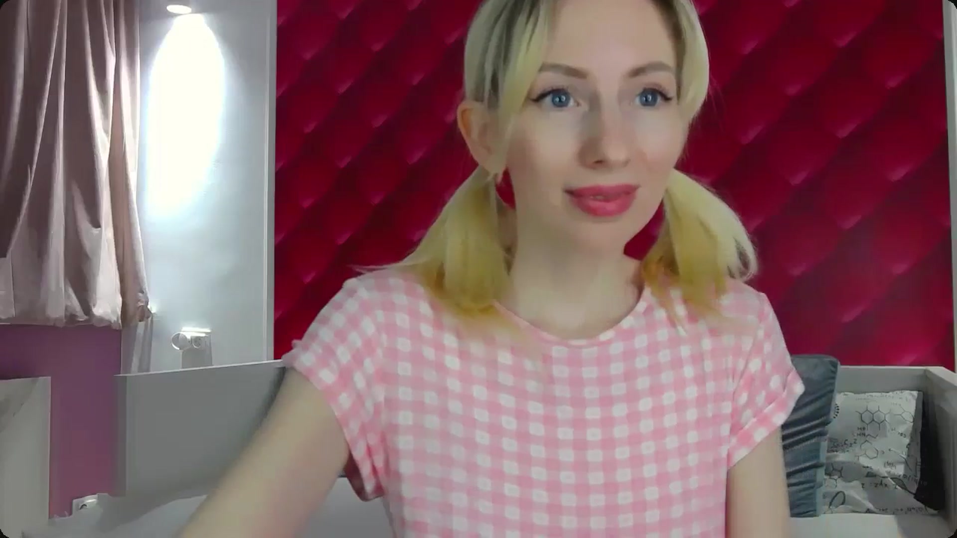 Gallery image thumbnail from PetitePrincez's myfreecams stream on, 01/07/2024, 14:51 image 16 of 20