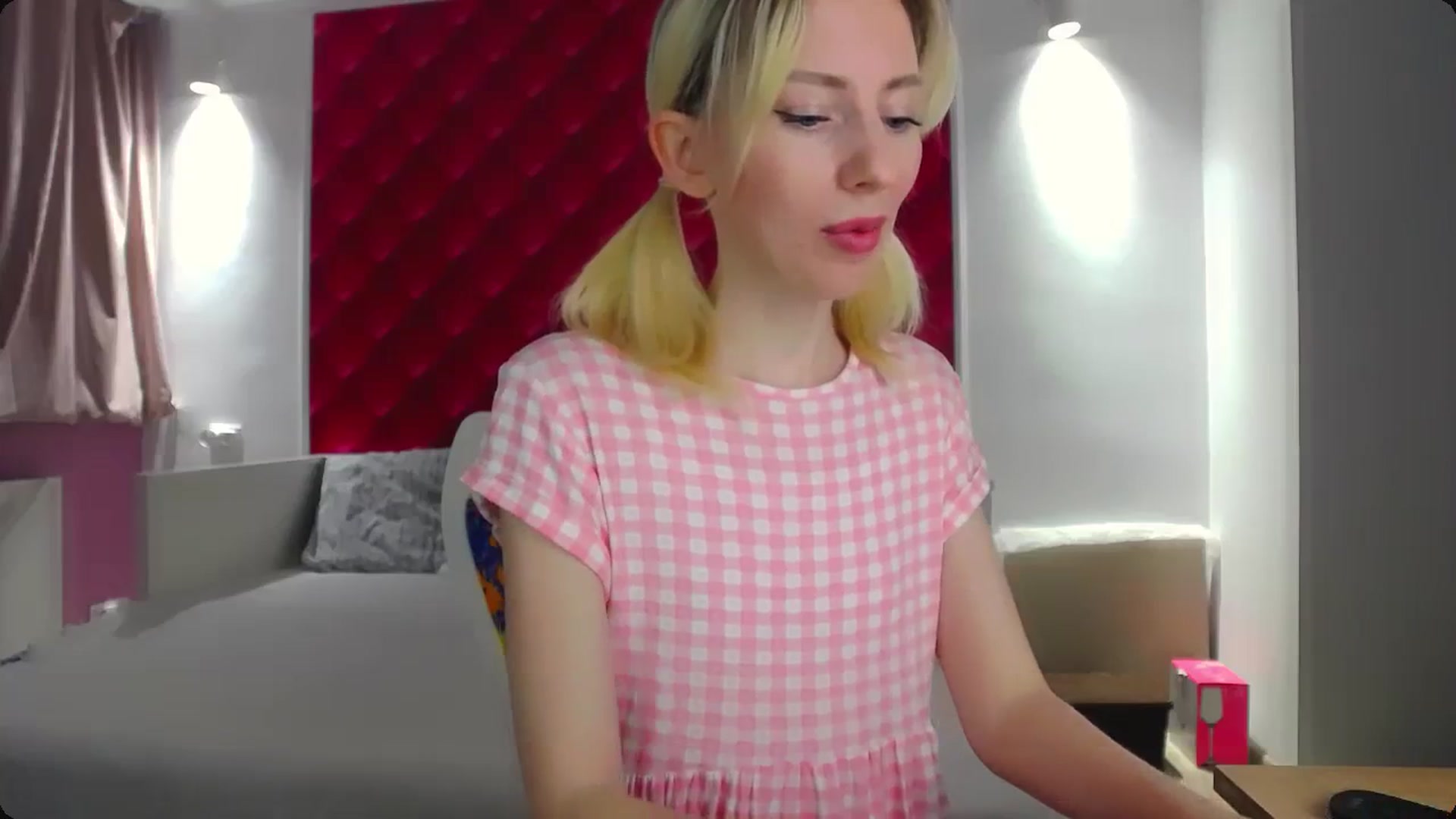 Gallery image thumbnail from PetitePrincez's myfreecams stream on, 01/07/2024, 14:51 image 10 of 20