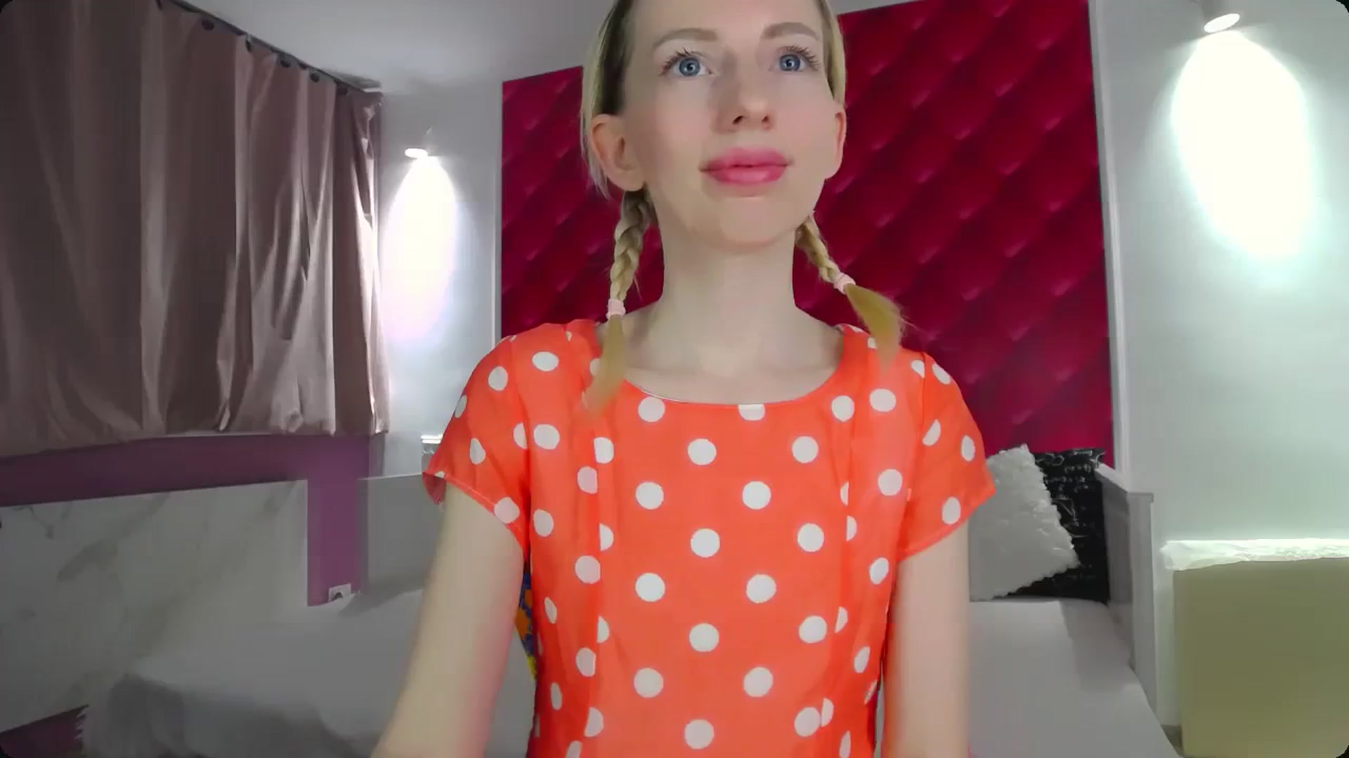 Gallery image thumbnail from PetitePrincez's myfreecams stream on, 01/14/2024, 17:05 image 3 of 20