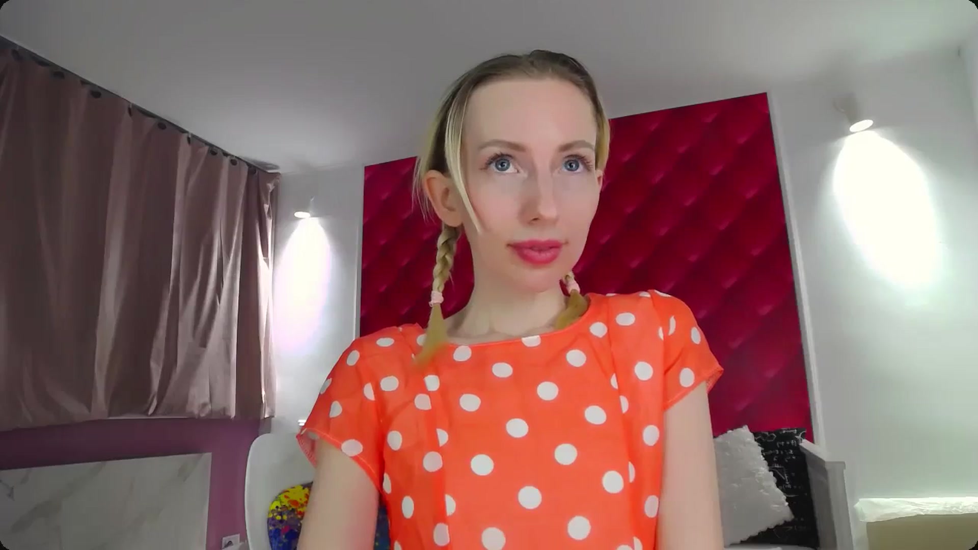 Gallery image thumbnail from PetitePrincez's myfreecams stream on, 01/14/2024, 17:05 image 11 of 20
