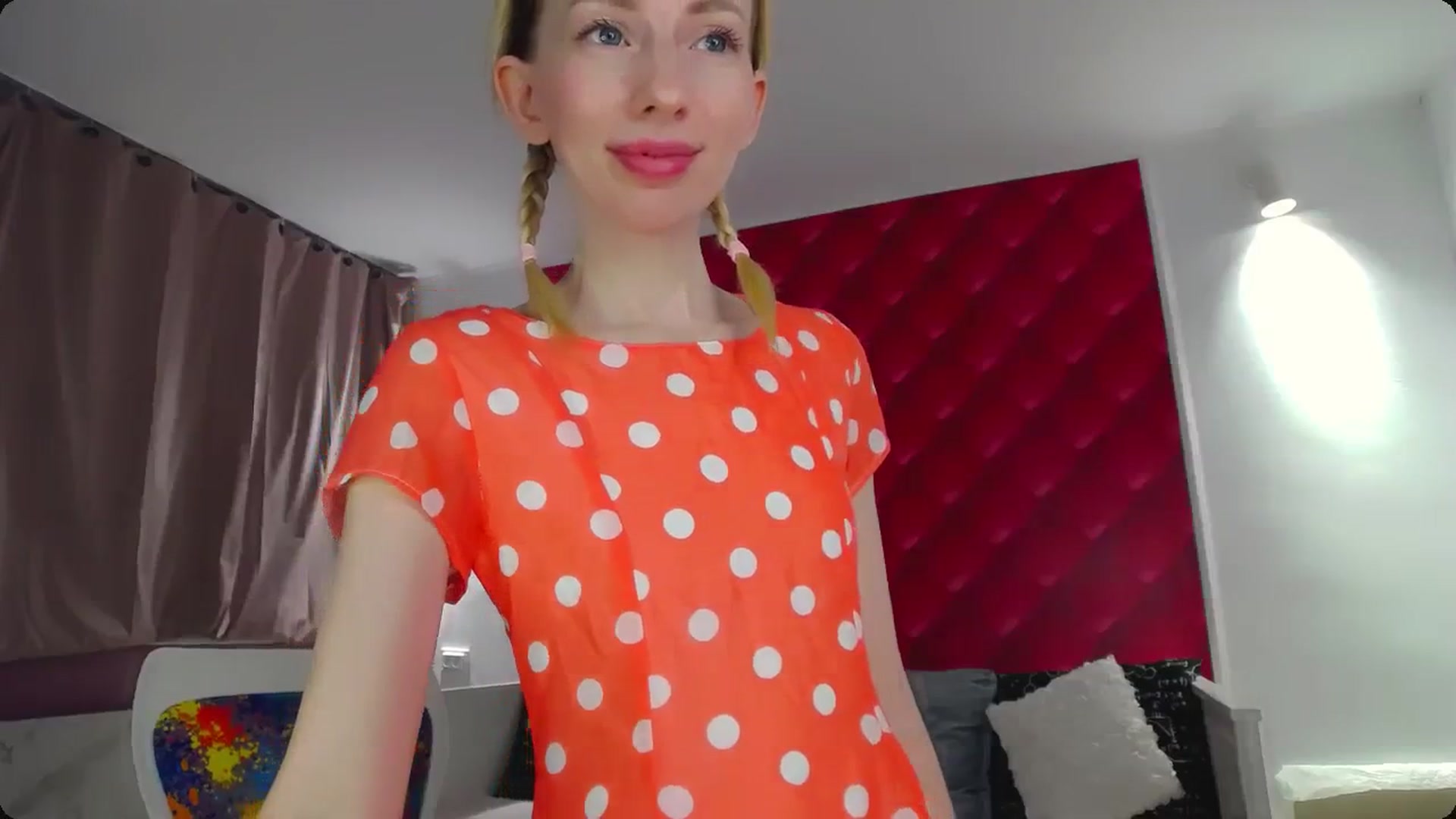 Gallery image thumbnail from PetitePrincez's myfreecams stream on, 01/14/2024, 17:05 image 7 of 20