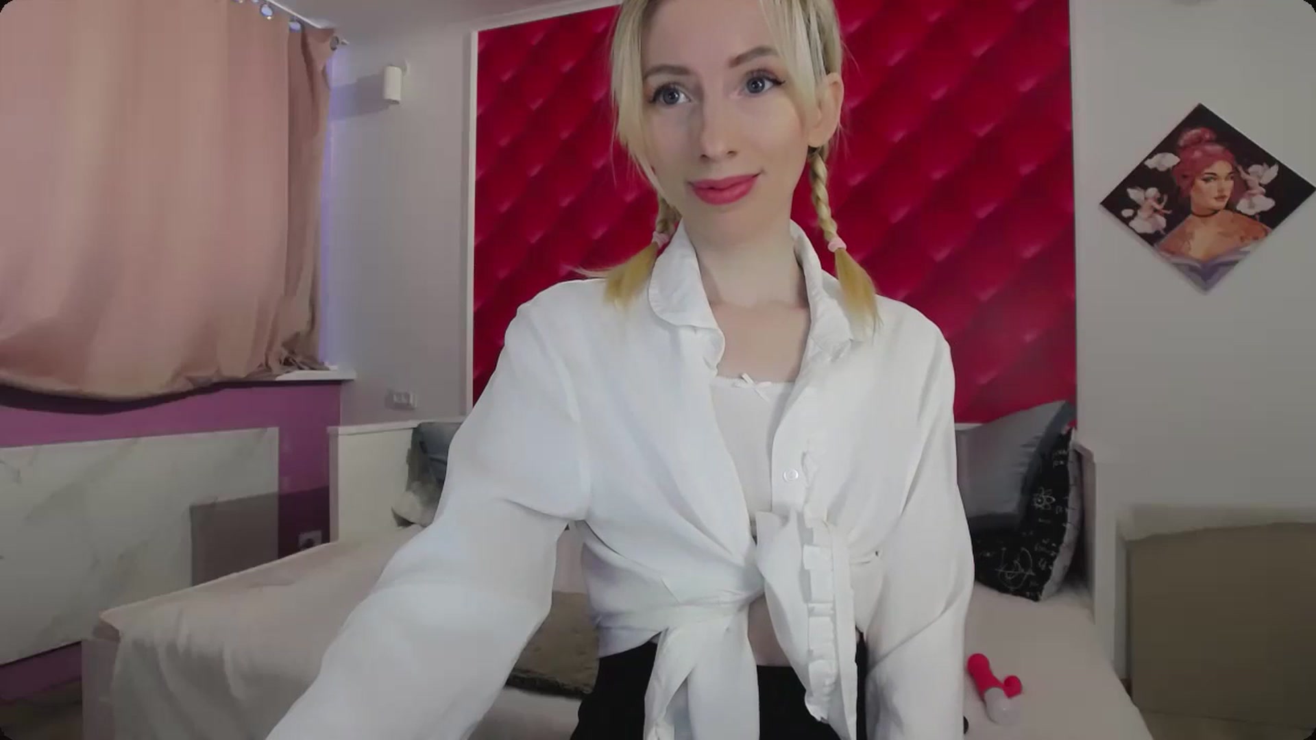Gallery image thumbnail from PetitePrincez's myfreecams stream on, 03/17/2024, 14:22 image 18 of 20
